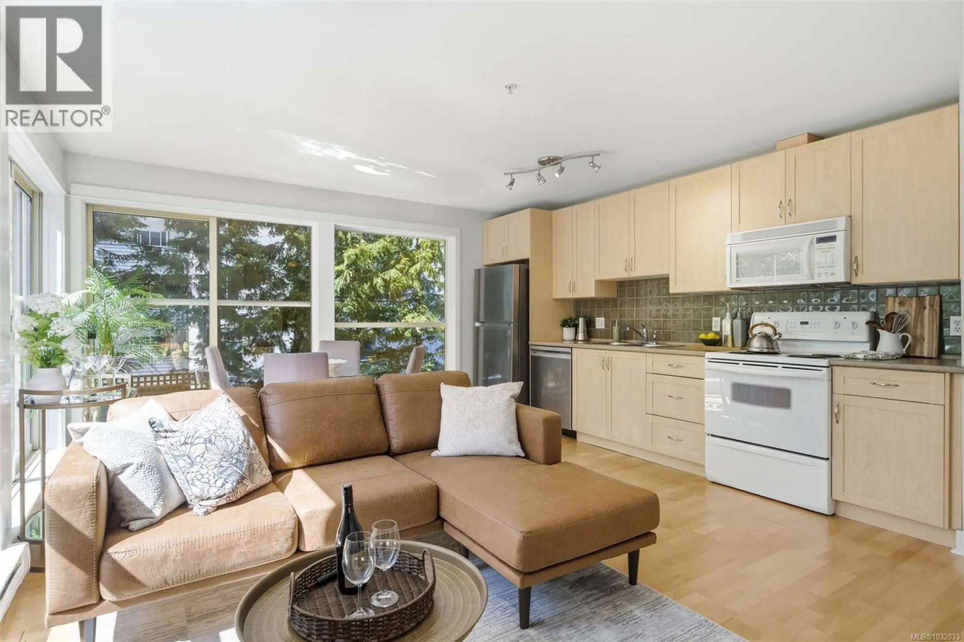 Property at #206 1155 Yates St, Victoria, BC