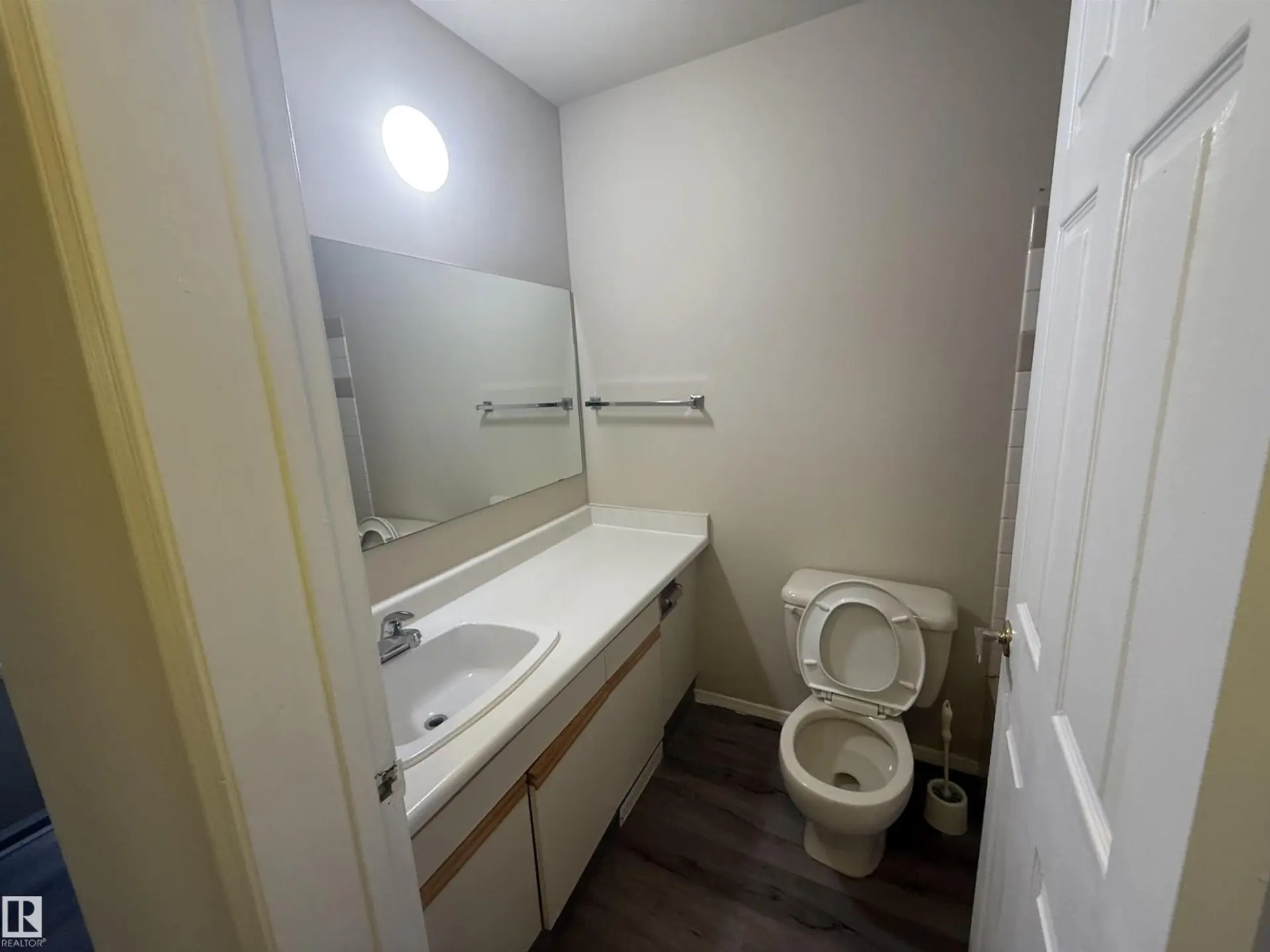 10905 74 AV NW - Image 19