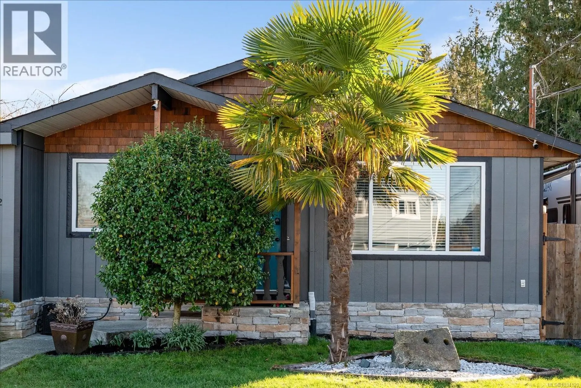 Property at 532 Banks Ave W, Parksville, BC