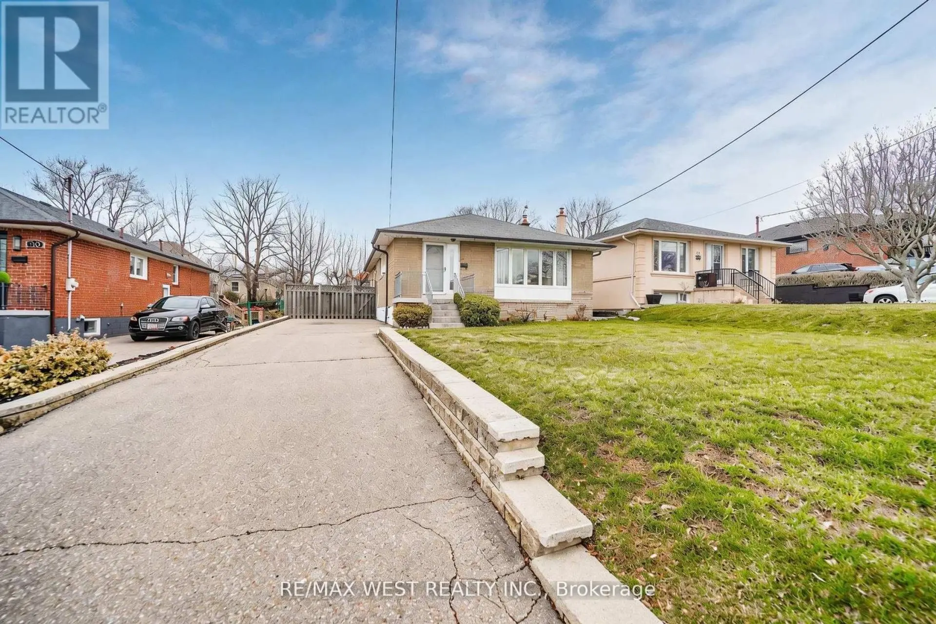 32 DEEVALE ROAD - Image 2
