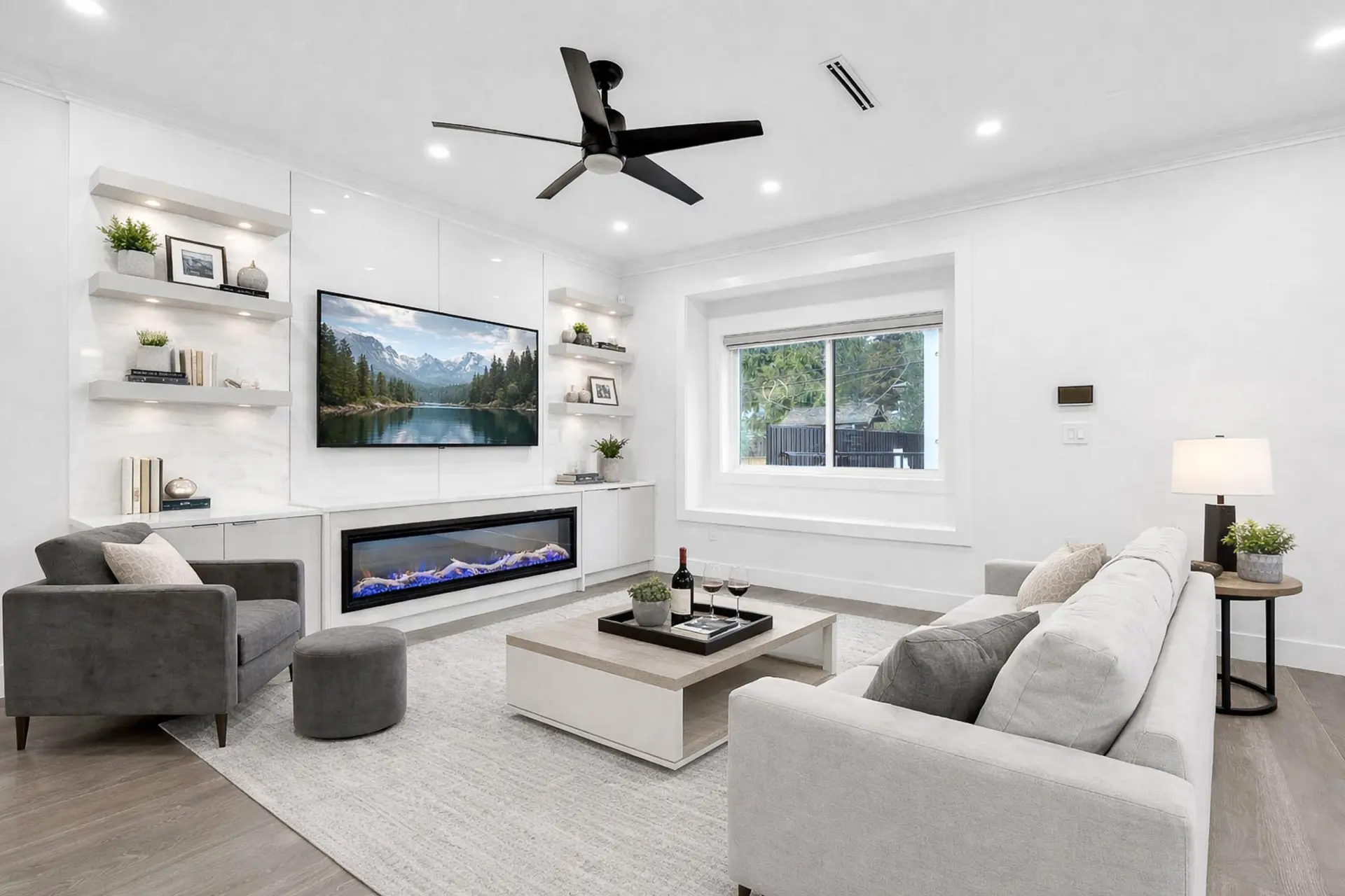 Property at 812 Montroyal Boulevard, North Vancouver, BC