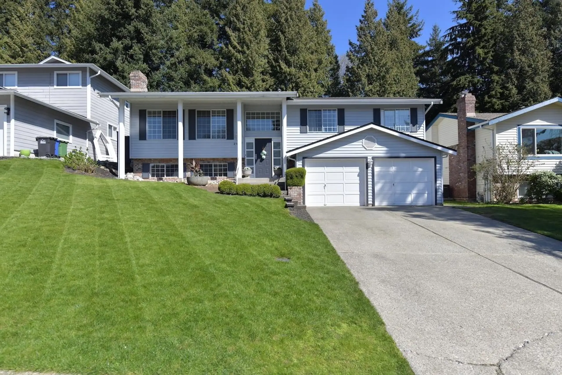 Property at 2932 McBride Street, Abbotsford, BC
