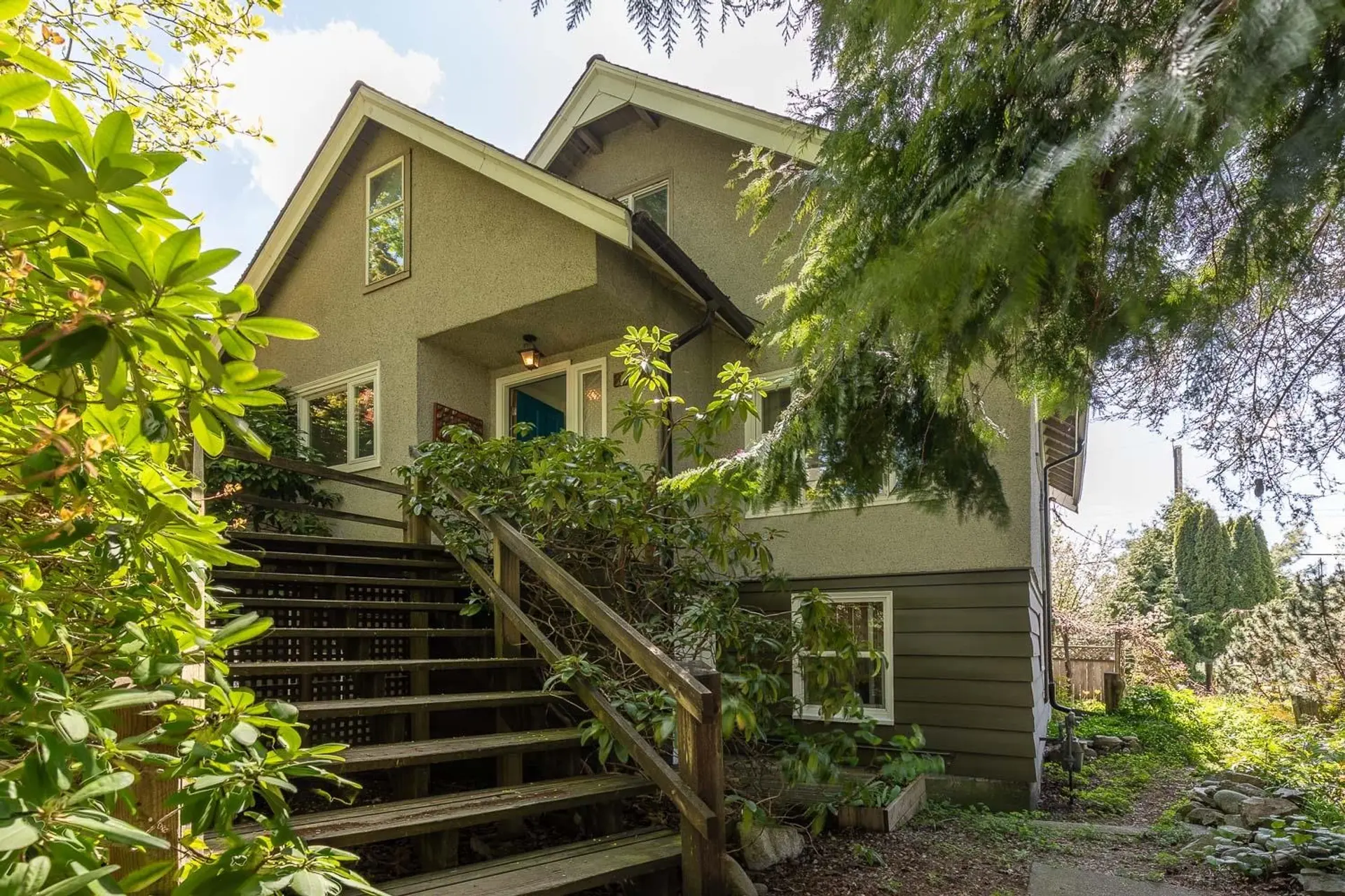 Property at 2002 E 13th Avenue, Vancouver, BC