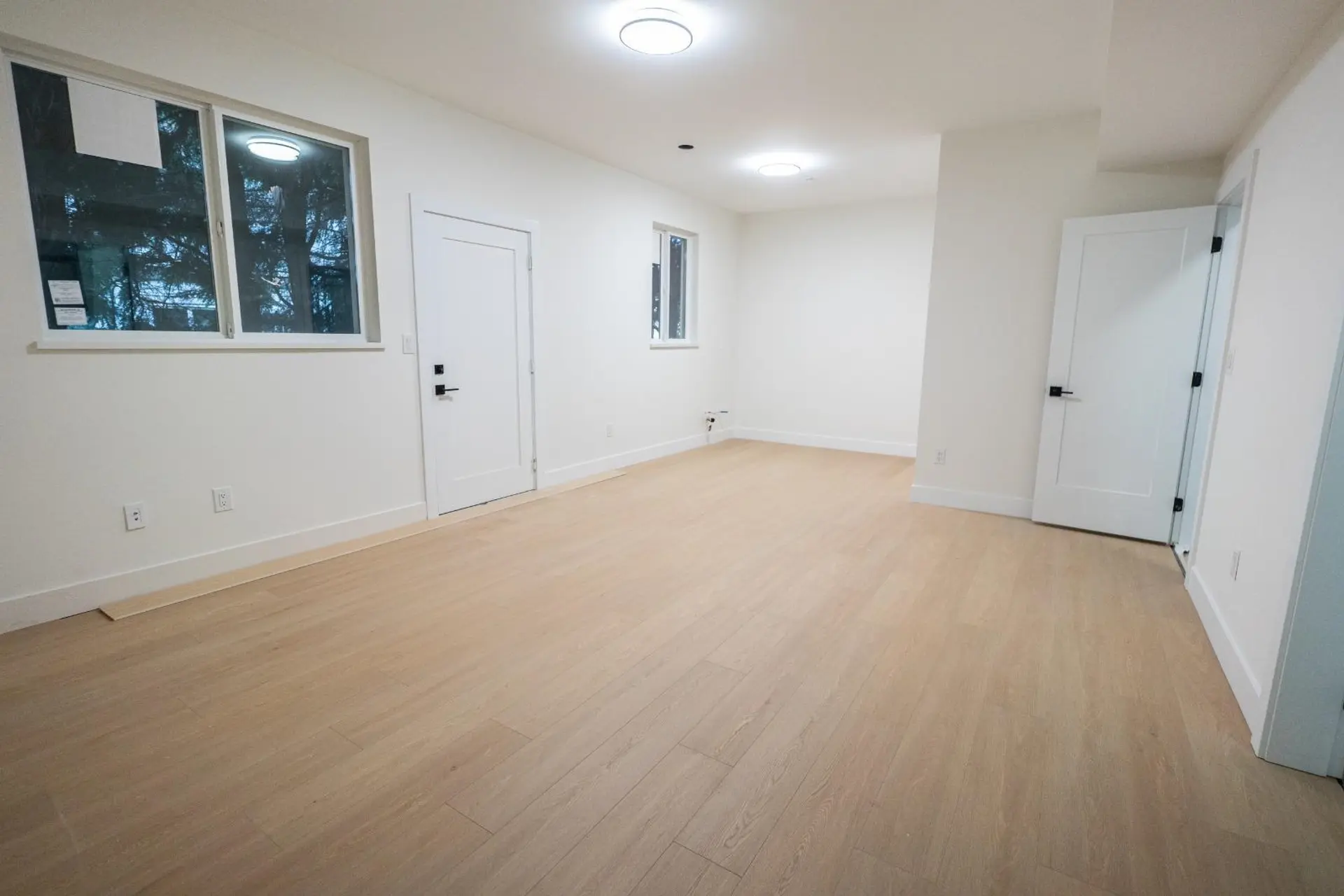 8511 Benedict Blvd Boulevard - Image 9