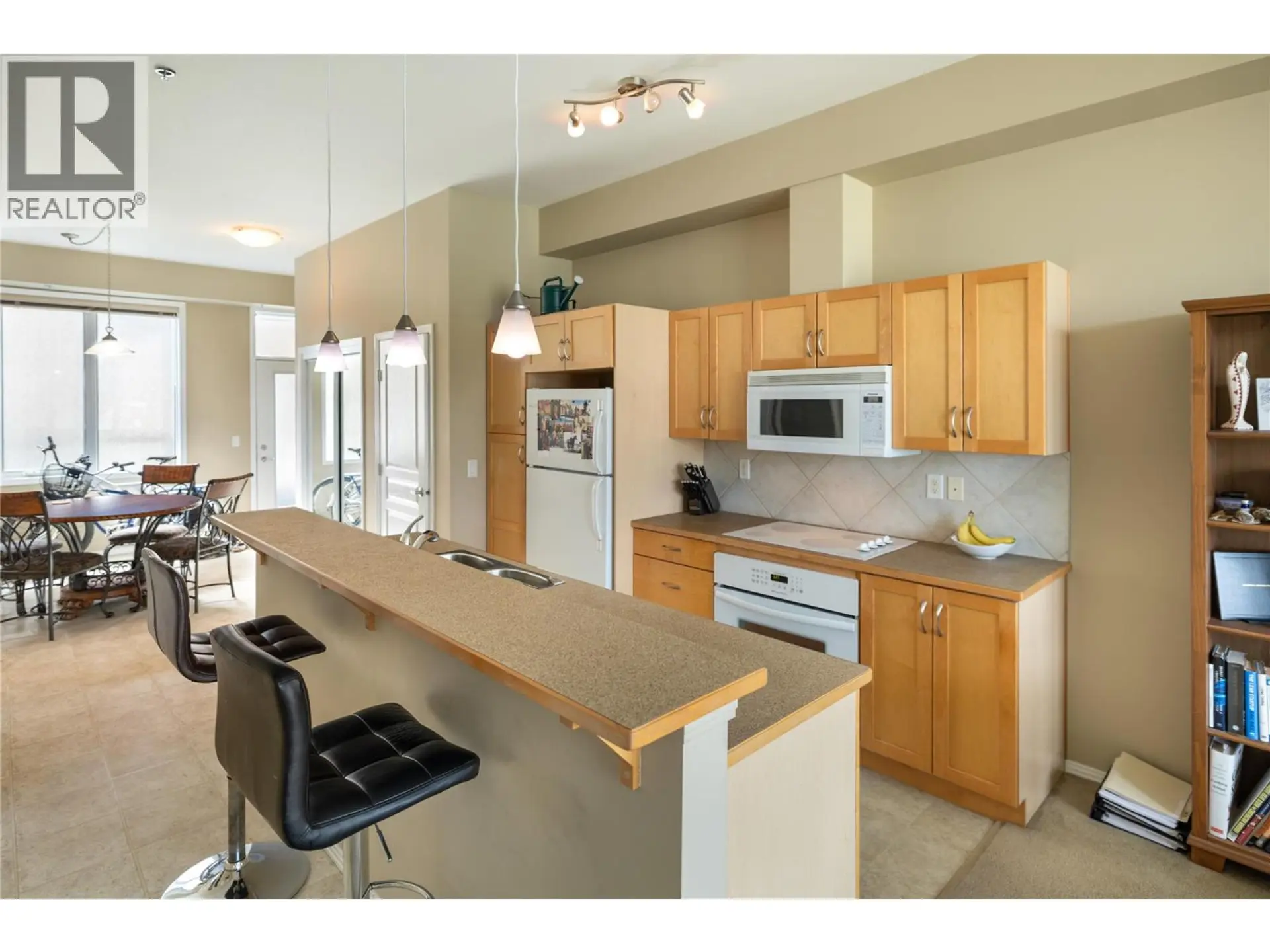 #408 1327 St Paul Street - Image 6