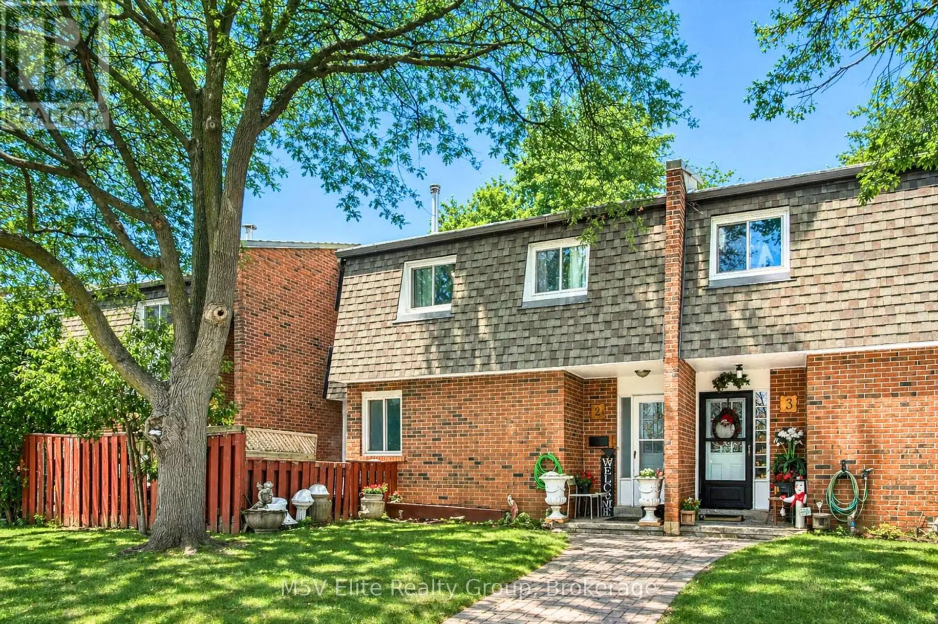 #2 105 DOVEDALE DRIVE - Image 2