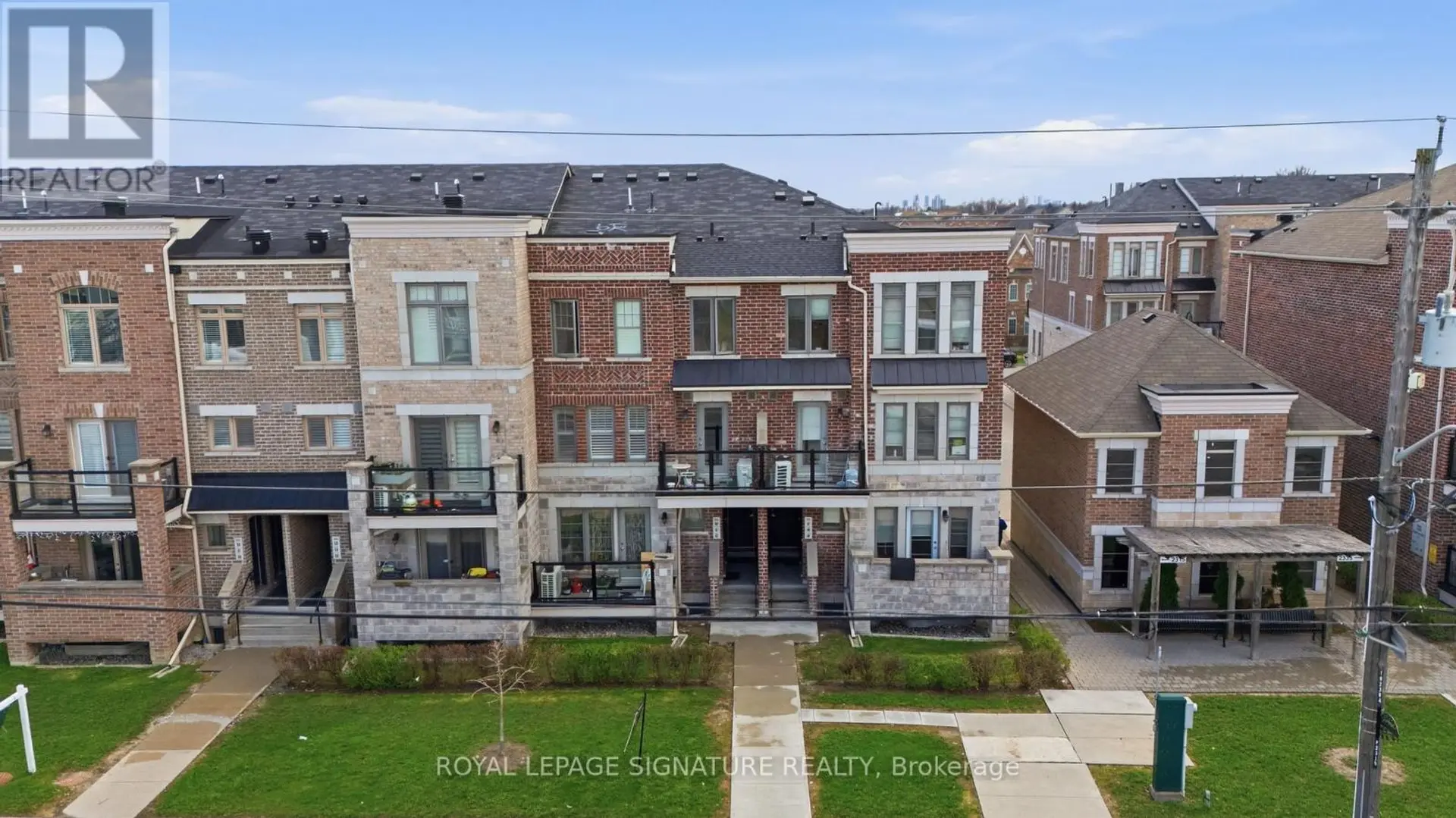 #50 2315 SHEPPARD AVENUE W - Image 18