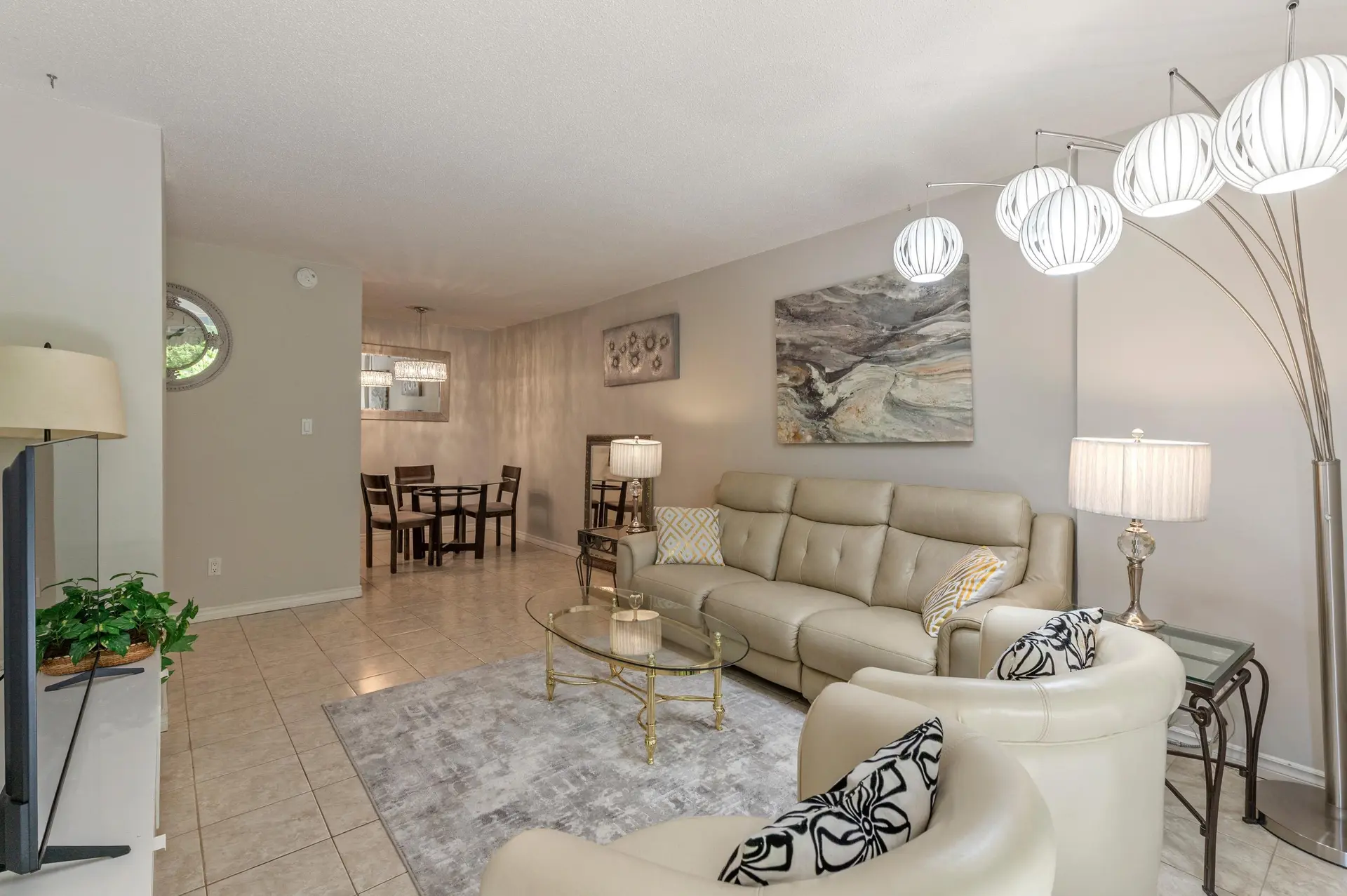 #103 2040 Cornwall Avenue - Image 2