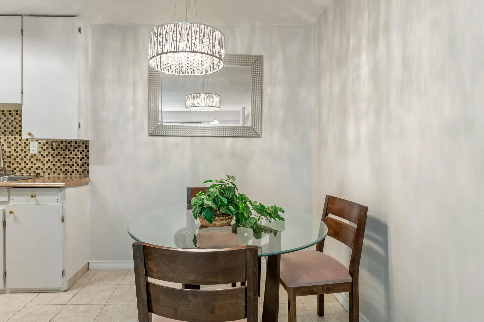 #103 2040 Cornwall Avenue - Image 3