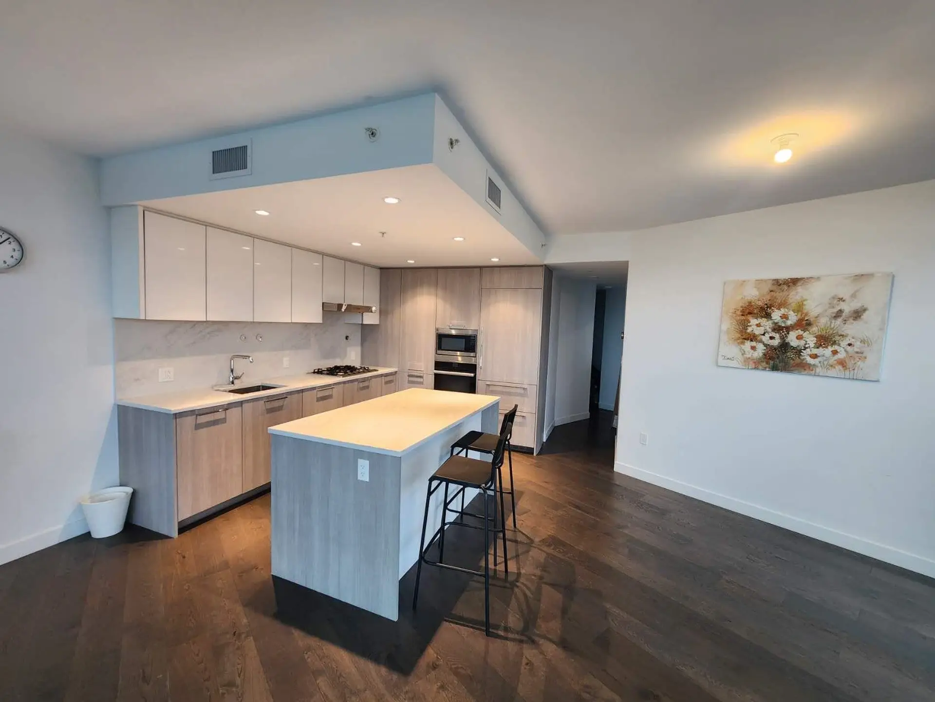 #1605 8199 Capstan Way - Image 5