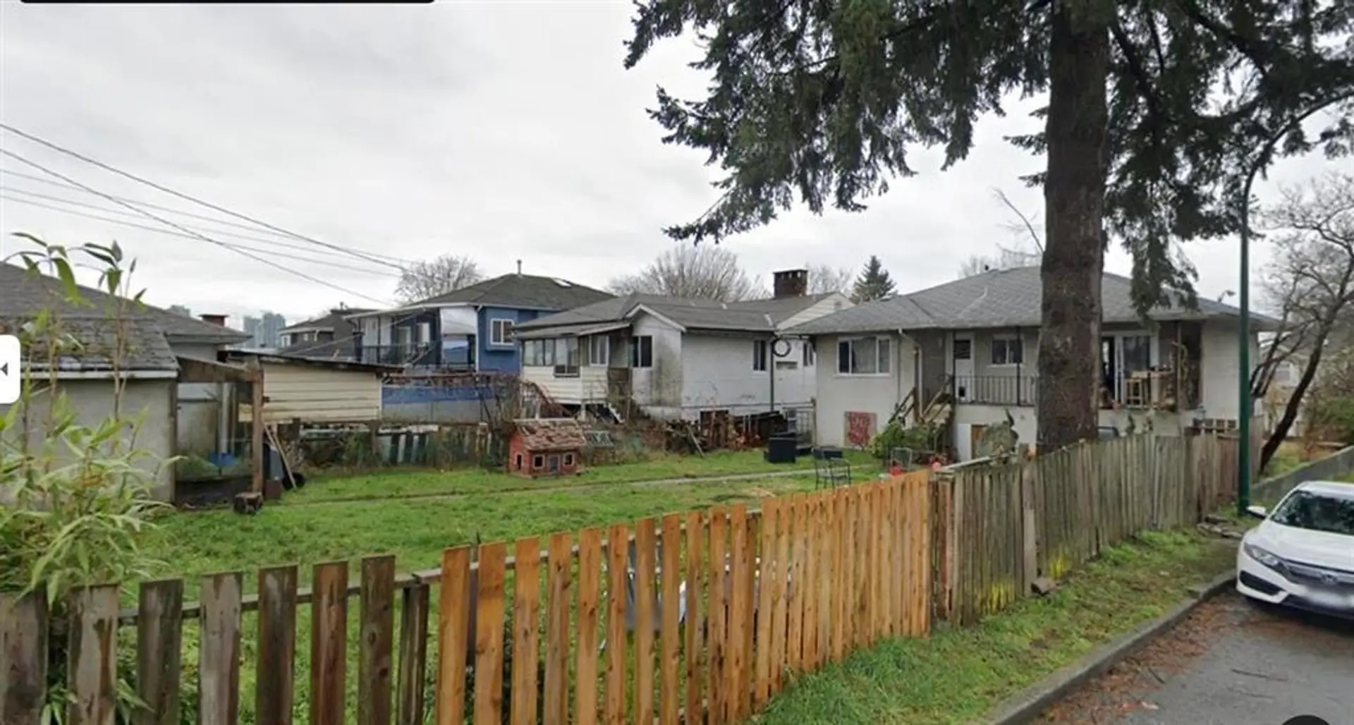 3507 Monmouth Avenue - Image 2