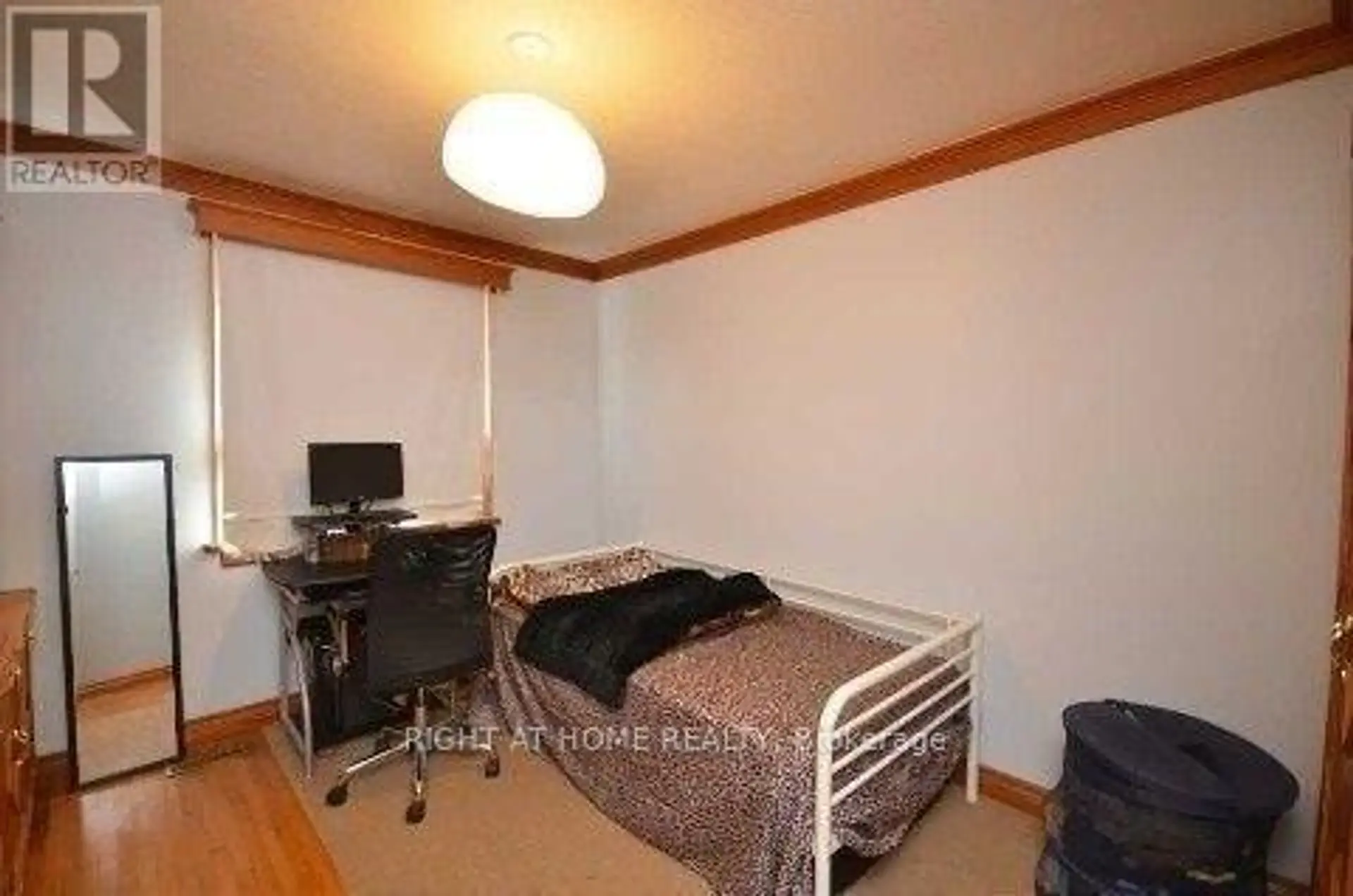 #17 7475 GOREWAY DRIVE - Image 4