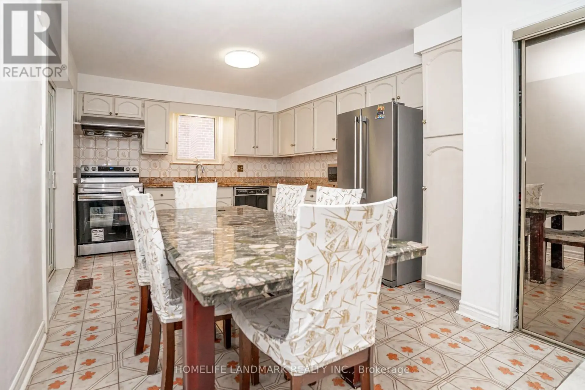 26 BUSHCROFT GROVE - Image 5
