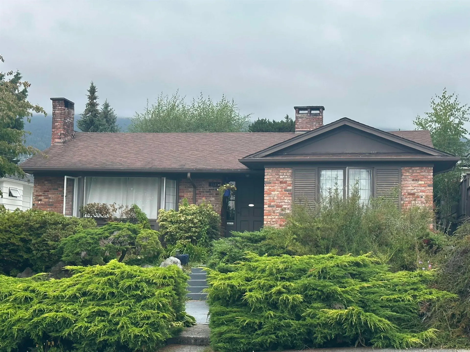 Property at 1131 Fulton Avenue, West Vancouver, BC