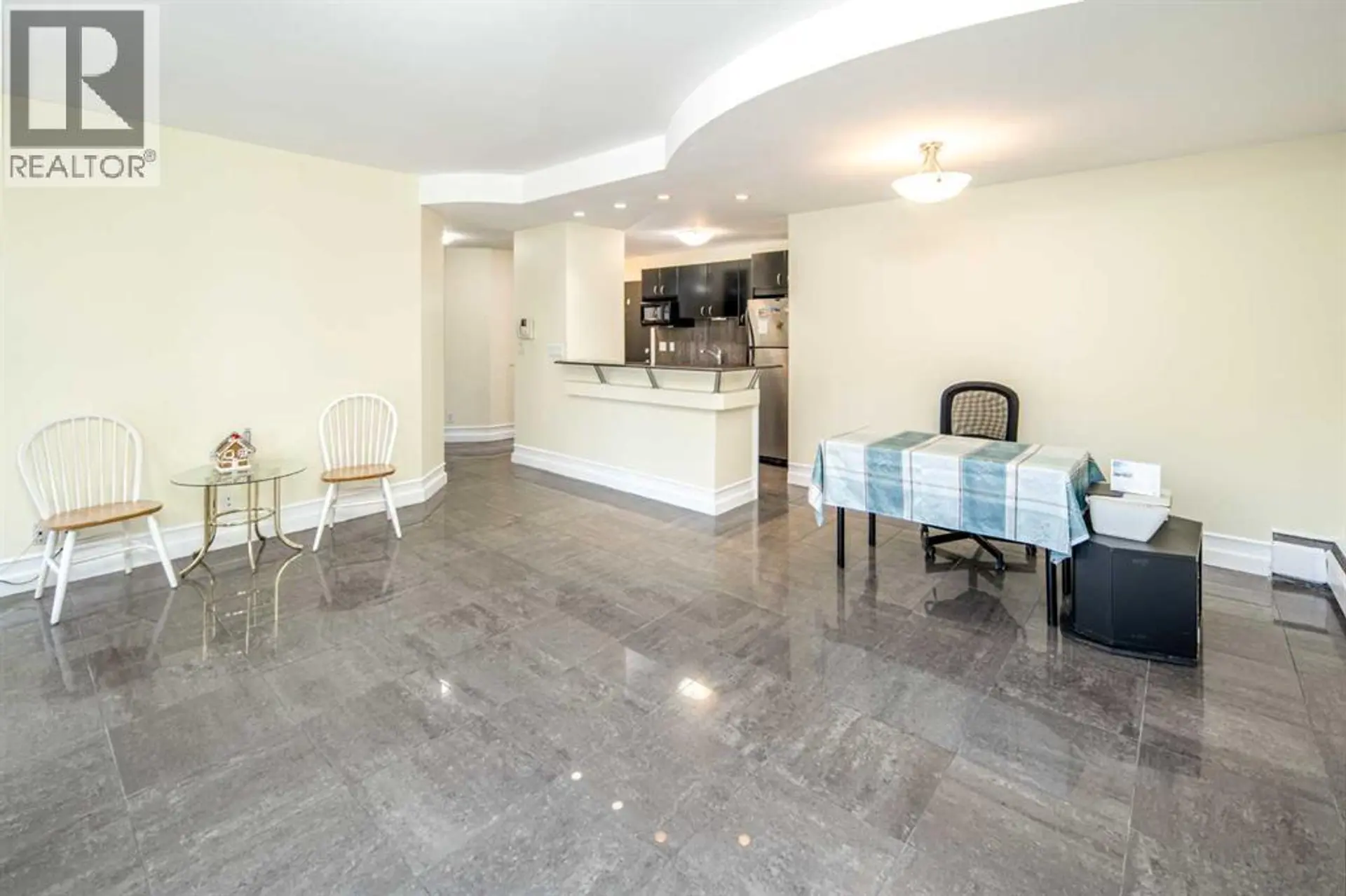 #204 706 15 Avenue SW - Image 8