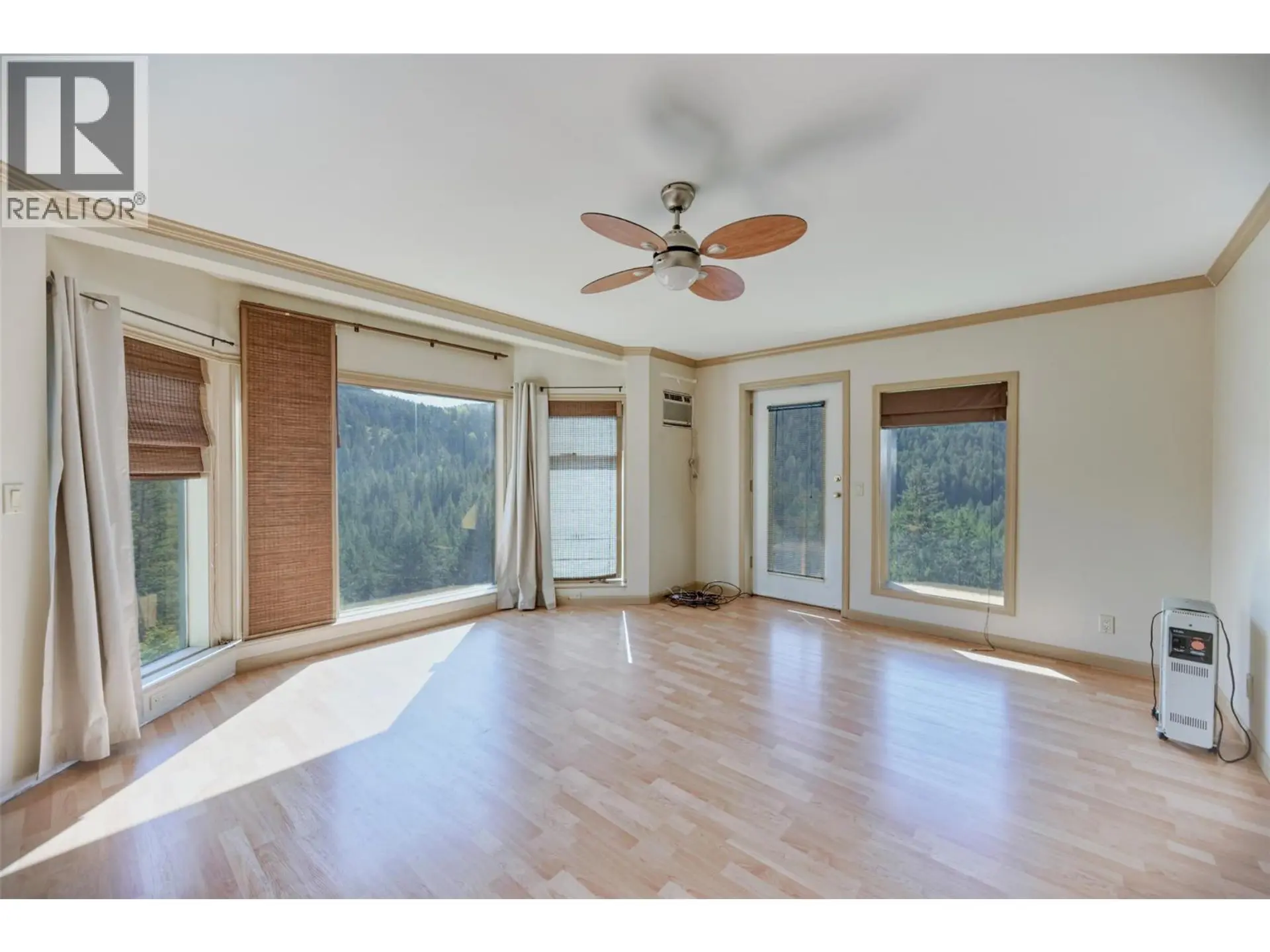 6050 Athelston-Hartford Road - Image 9