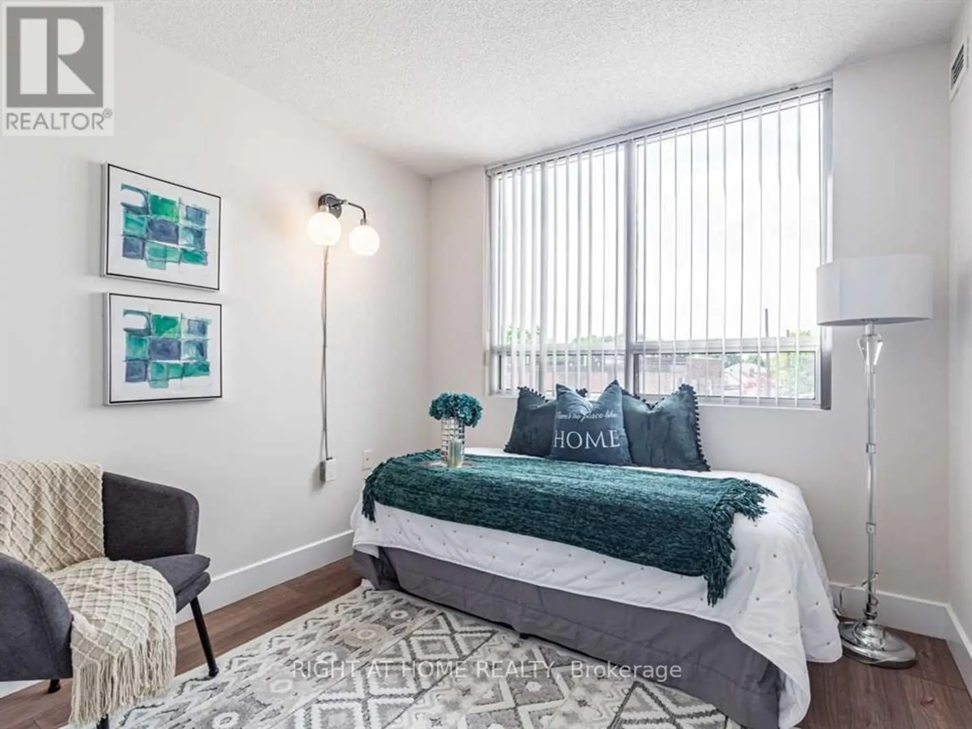 #215 555 WILSON HTS BOULEVARD - Image 14