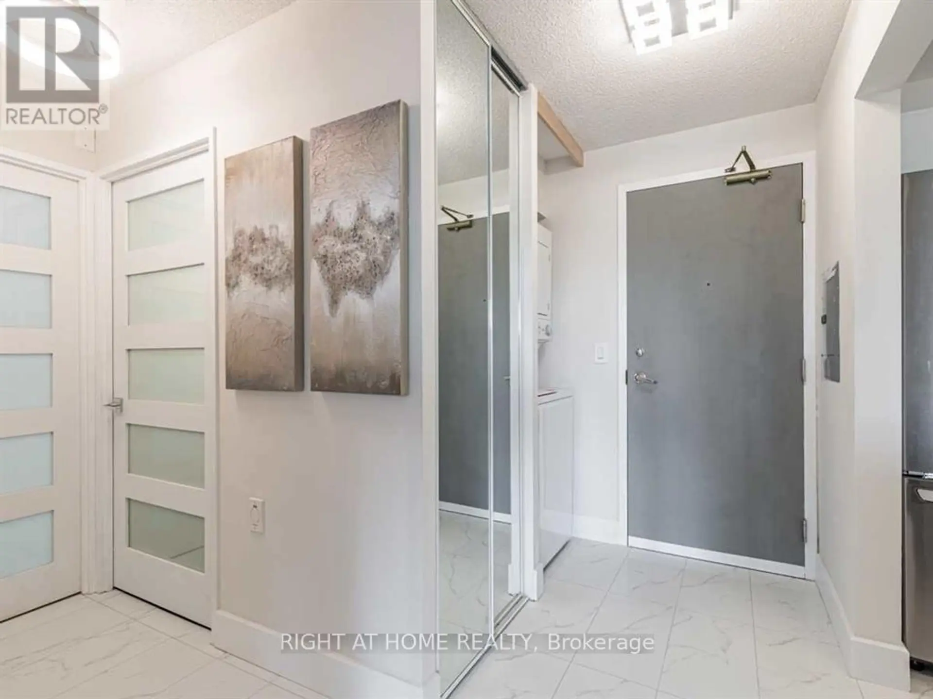 #215 555 WILSON HTS BOULEVARD - Image 3