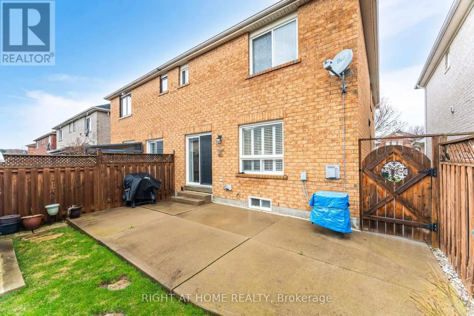 910 OAKTREE CRESCENT - Image 17