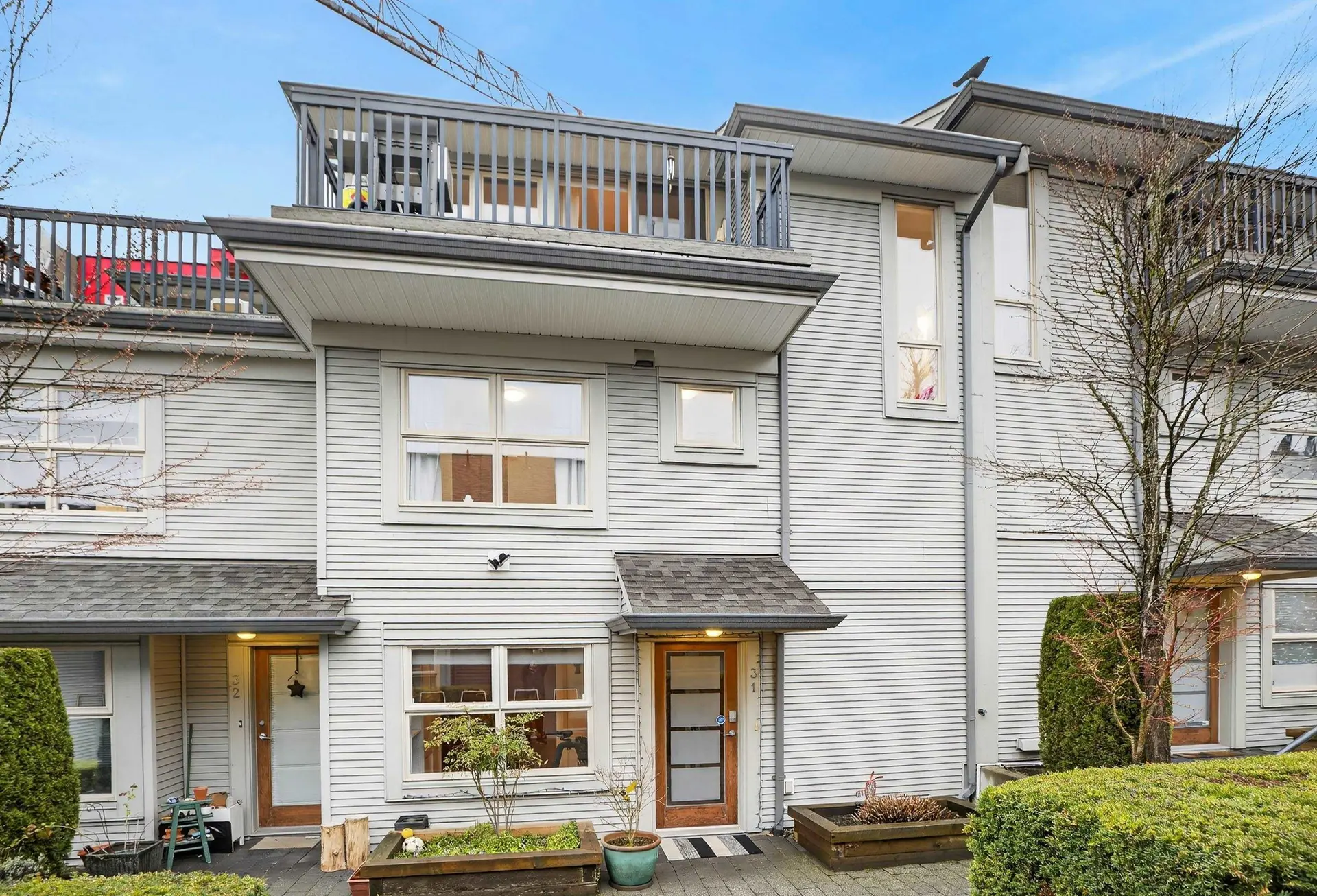 #31 3855 Pender Street - Image 16
