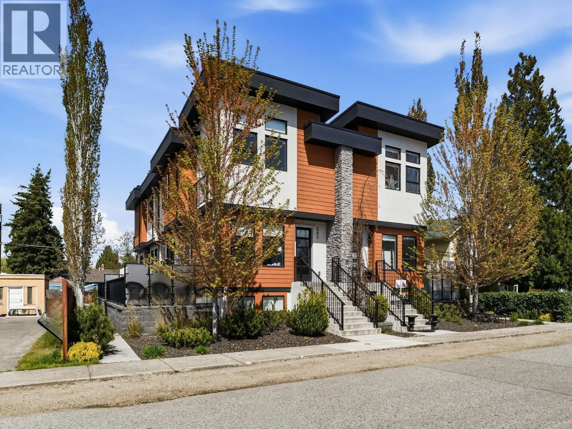 Property at 580 Patterson Avenue, Kelowna, BC