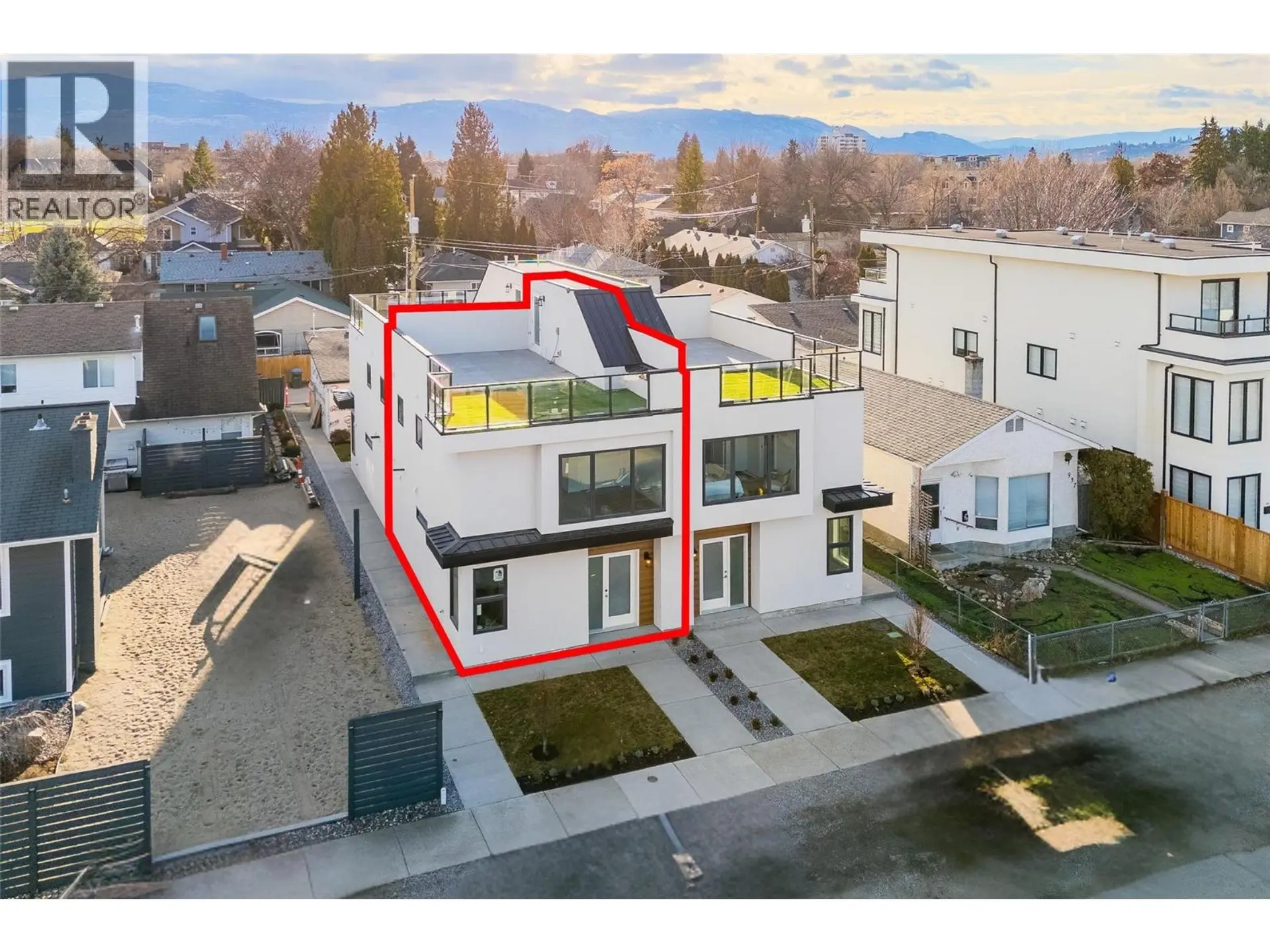Property at #3 943 Fuller Avenue, Kelowna, BC