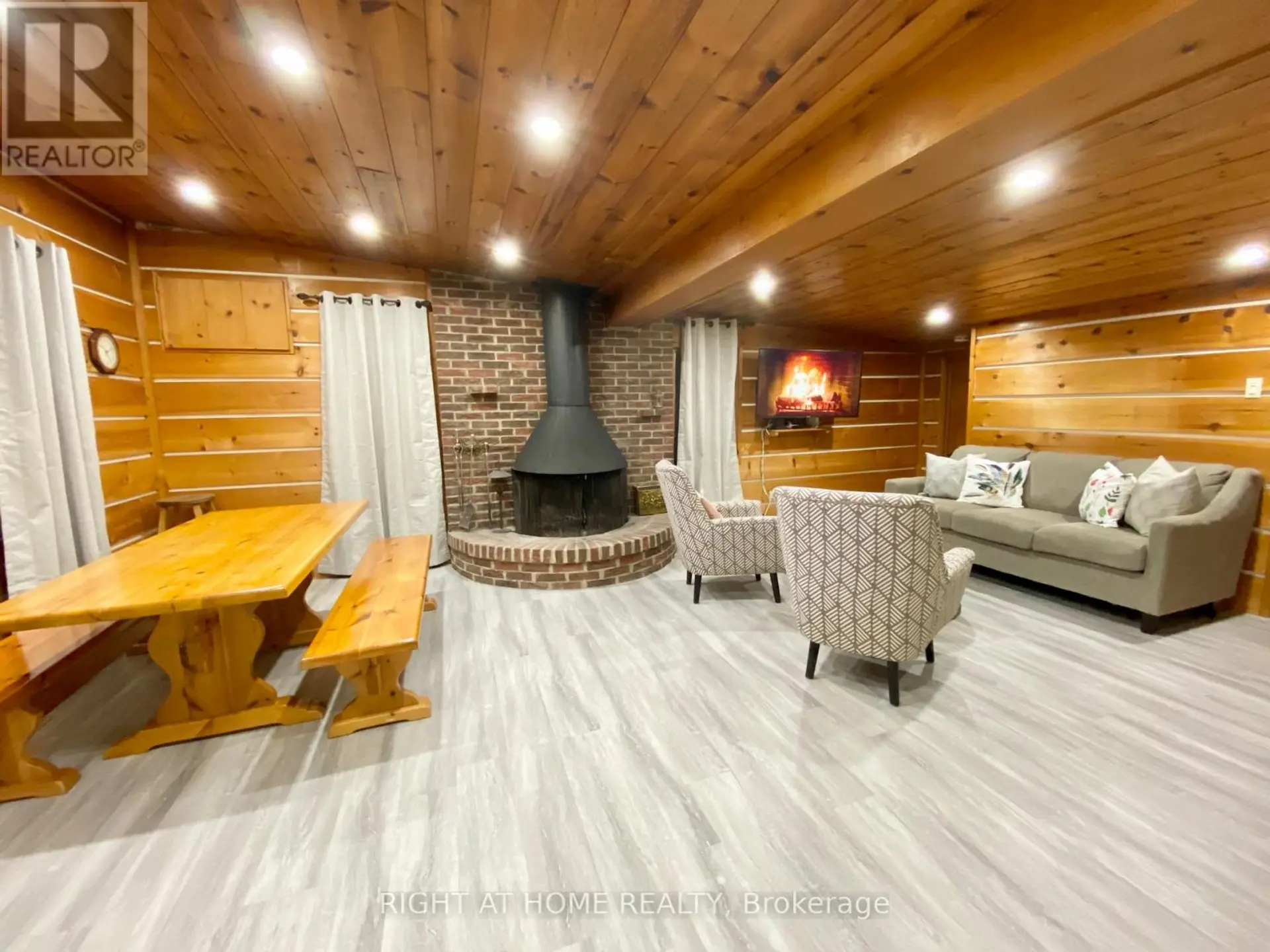 108 SETTLERS WAY - Image 3