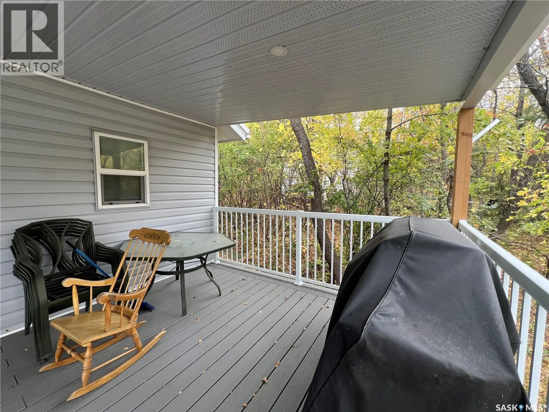 459 8TH STREET E - Image 15