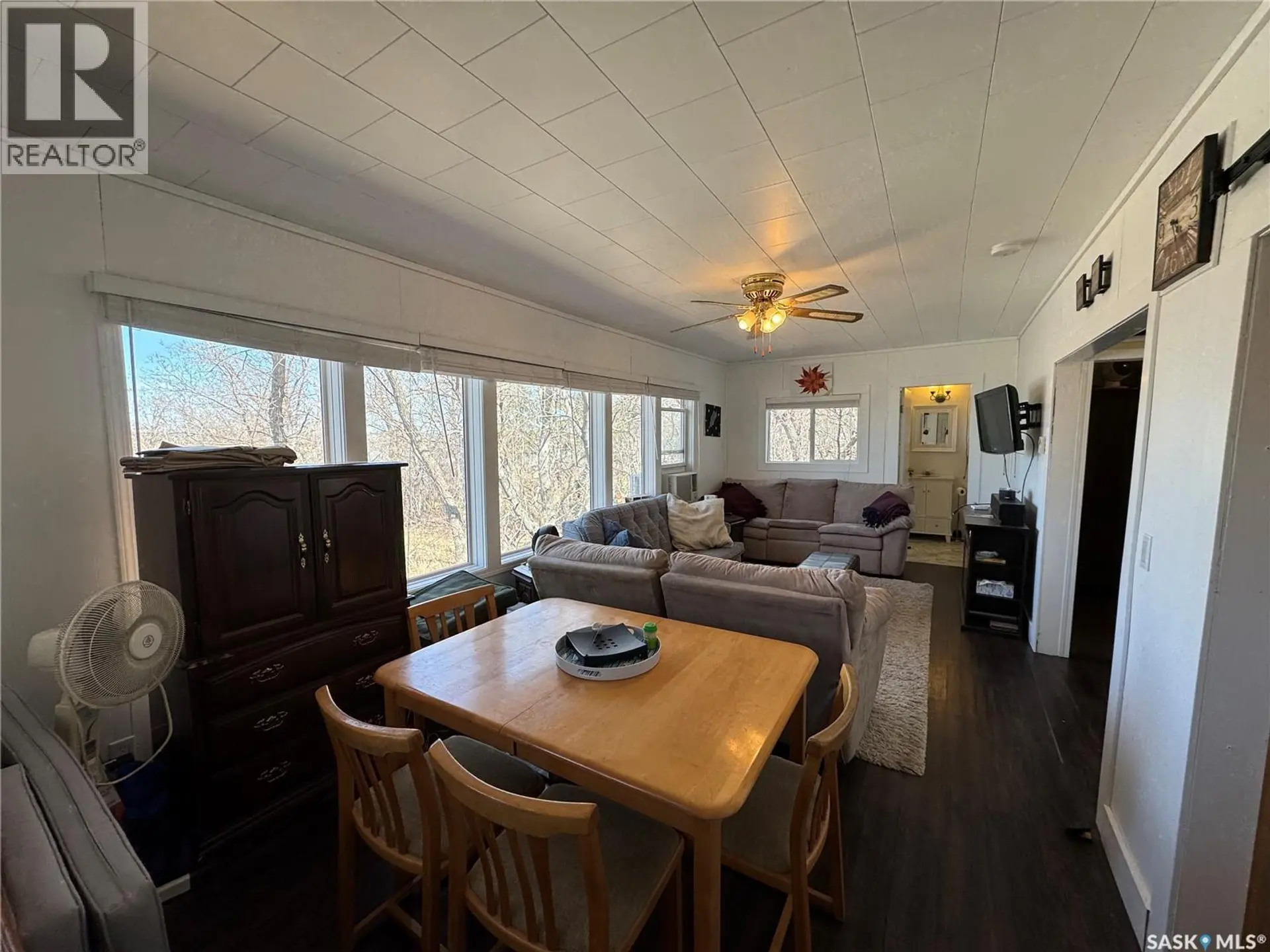 459 8TH STREET E - Image 9
