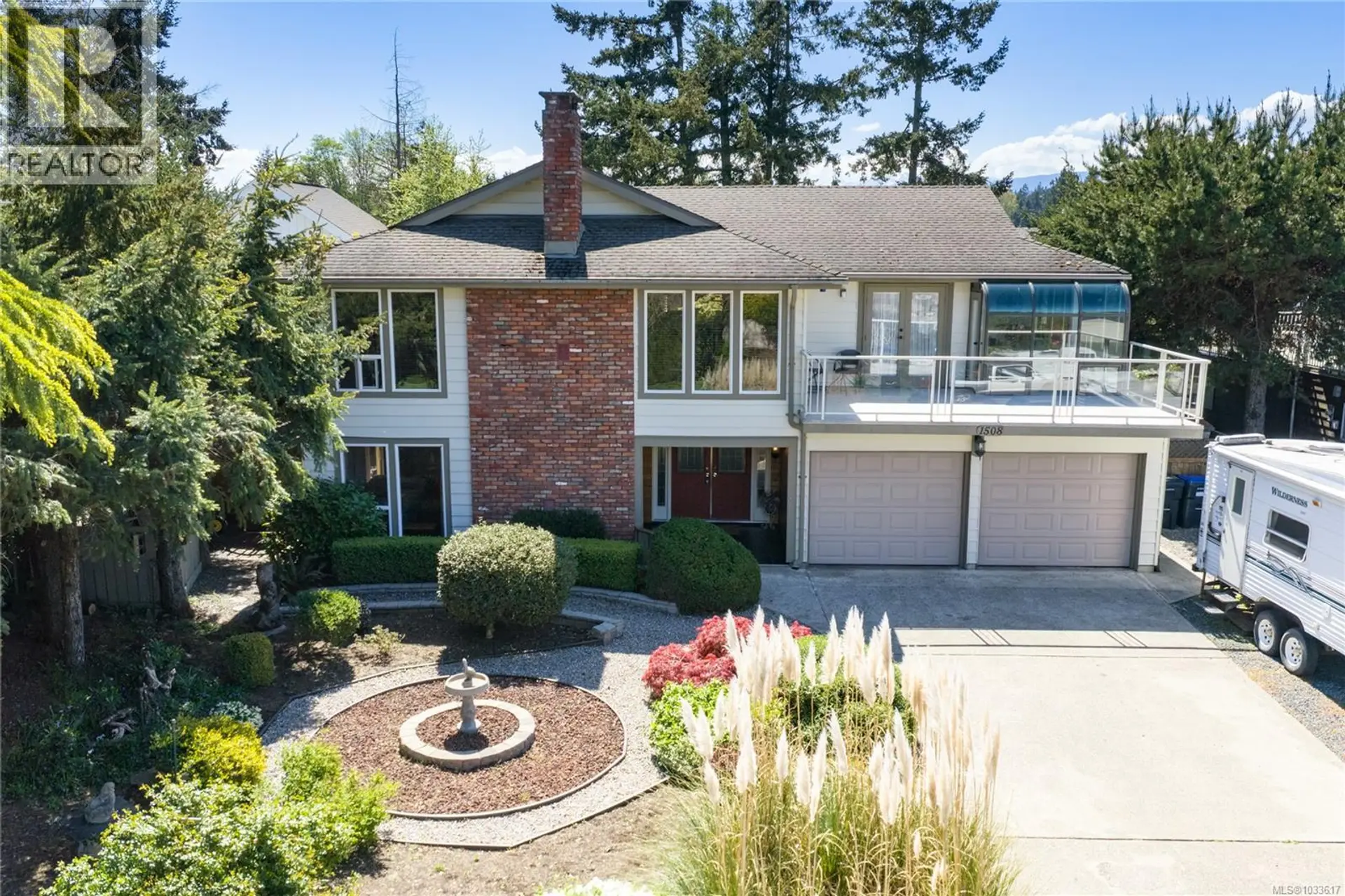 Property at 1508 Admiral Tryon Blvd, French Creek, BC