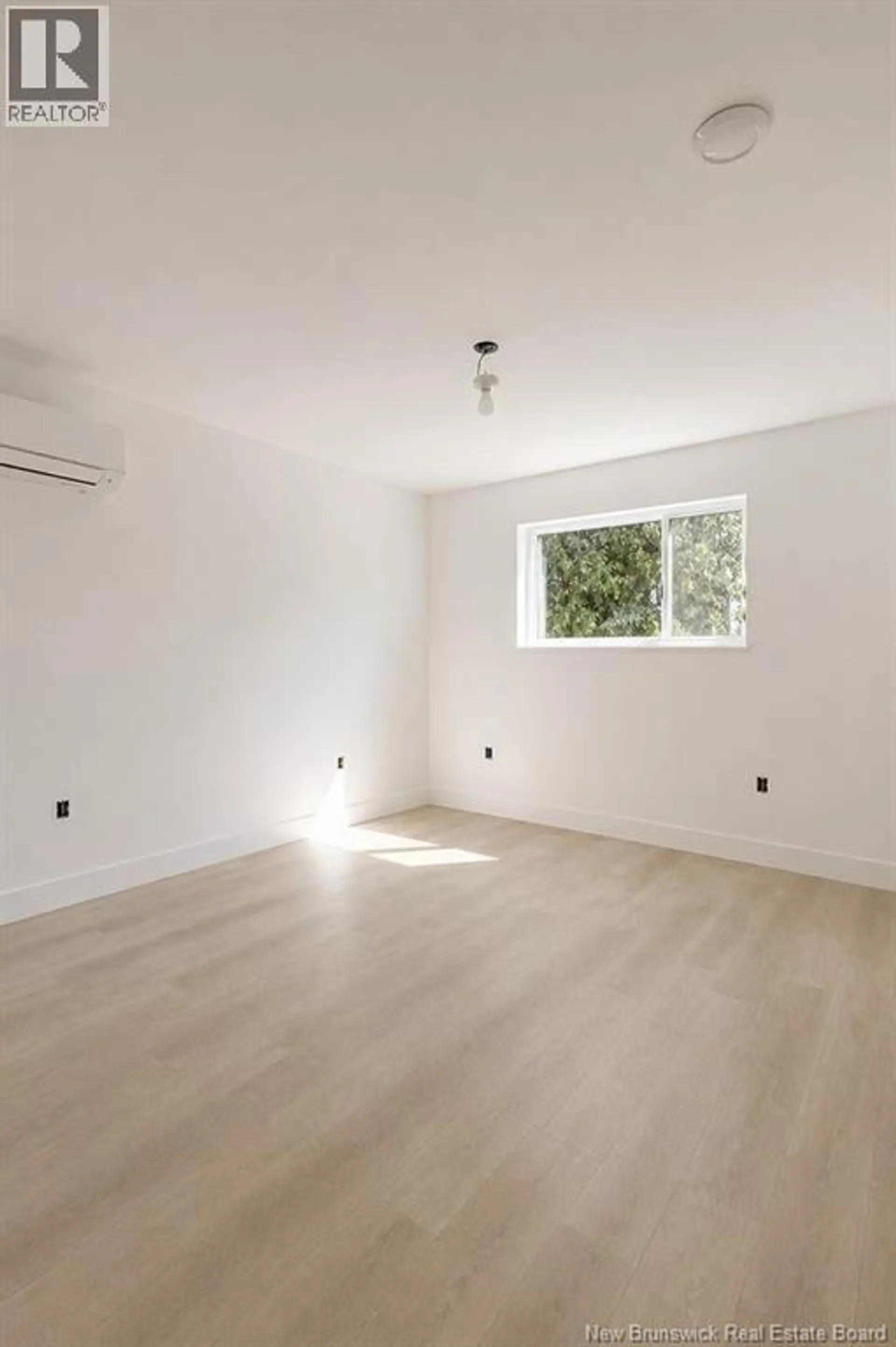 18 Eaton Street - Image 12