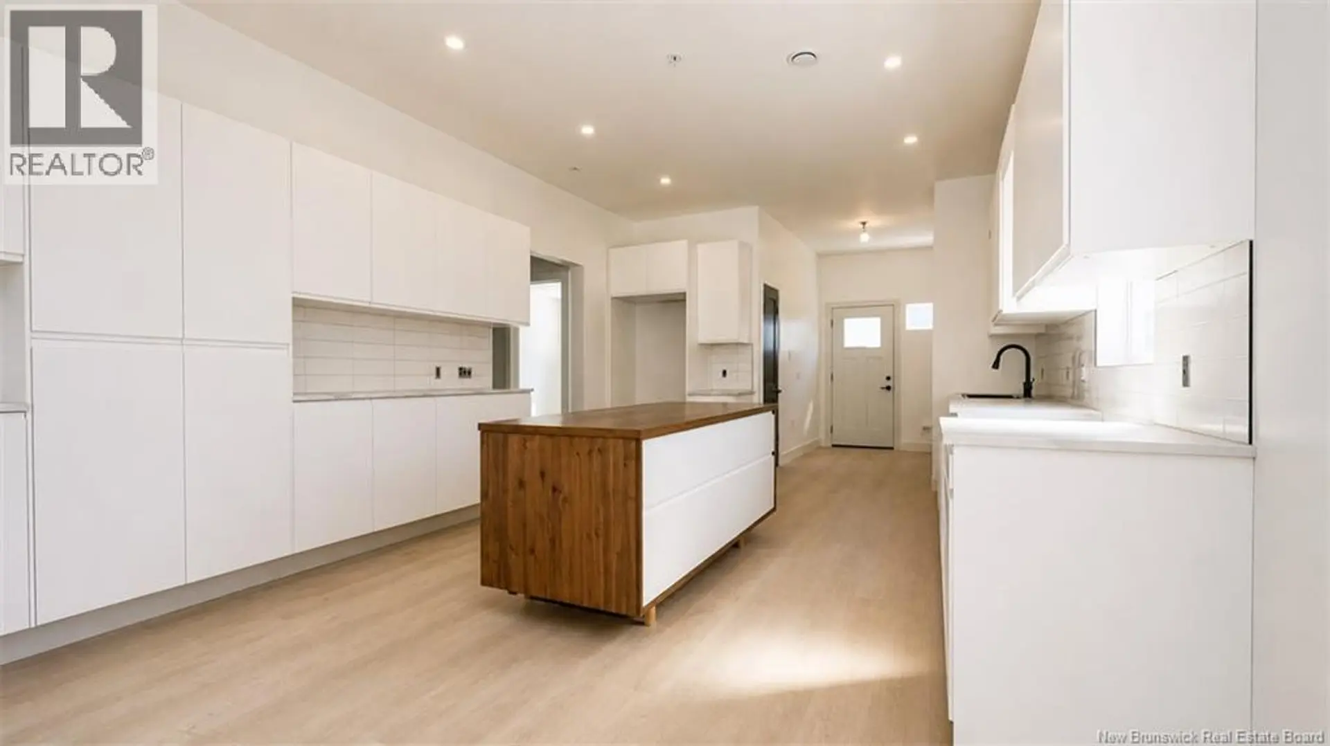 18 Eaton Street - Image 4