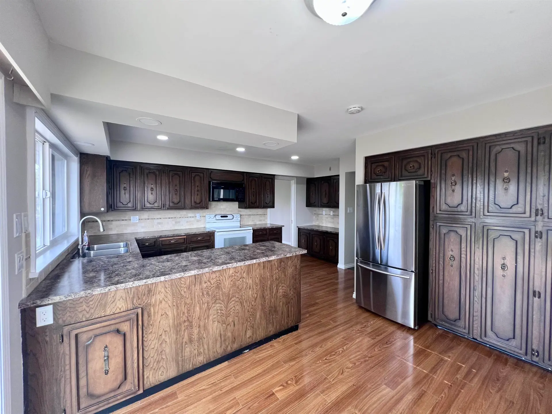 7713 Garfield Drive - Image 7