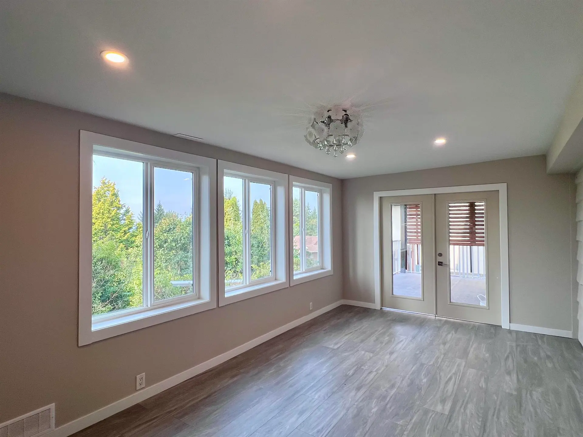7713 Garfield Drive - Image 11