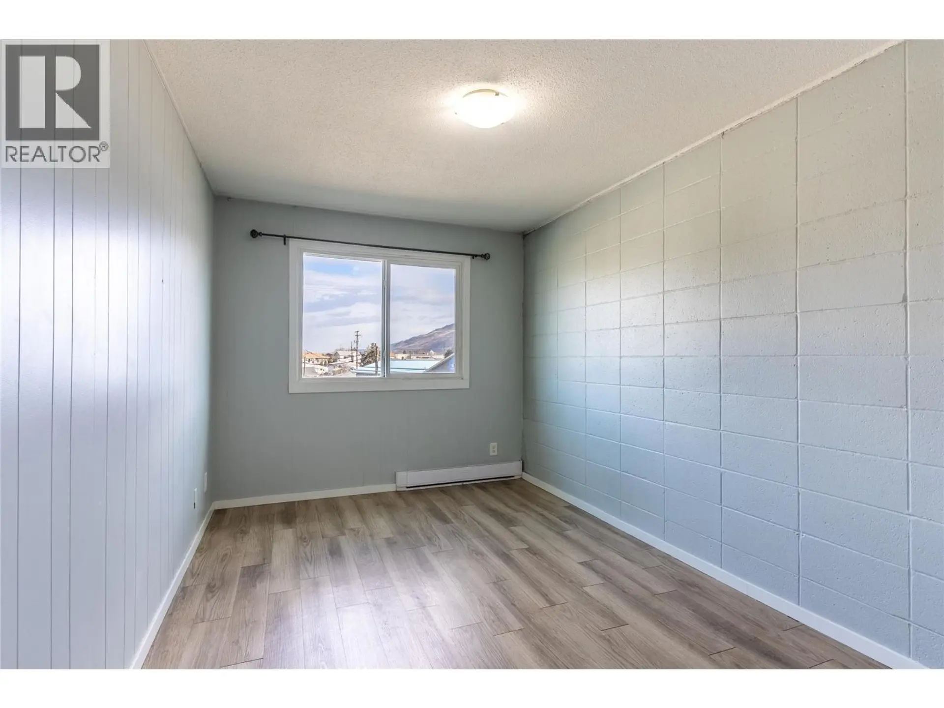 975 Tranquille Road - Image 4