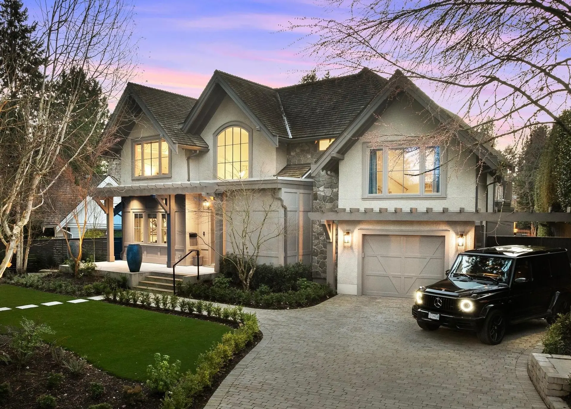 Property at 4374 Erwin Drive, West Vancouver, BC