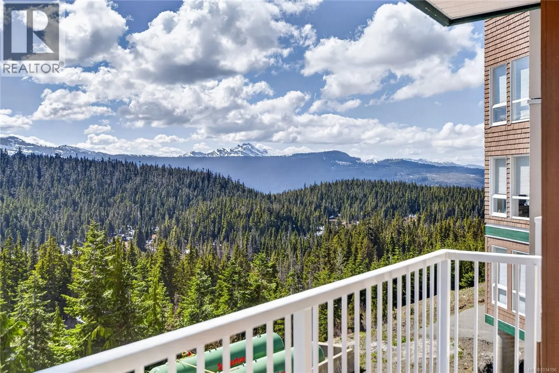 Property at #211 1201 Henry Rd, Courtenay, BC
