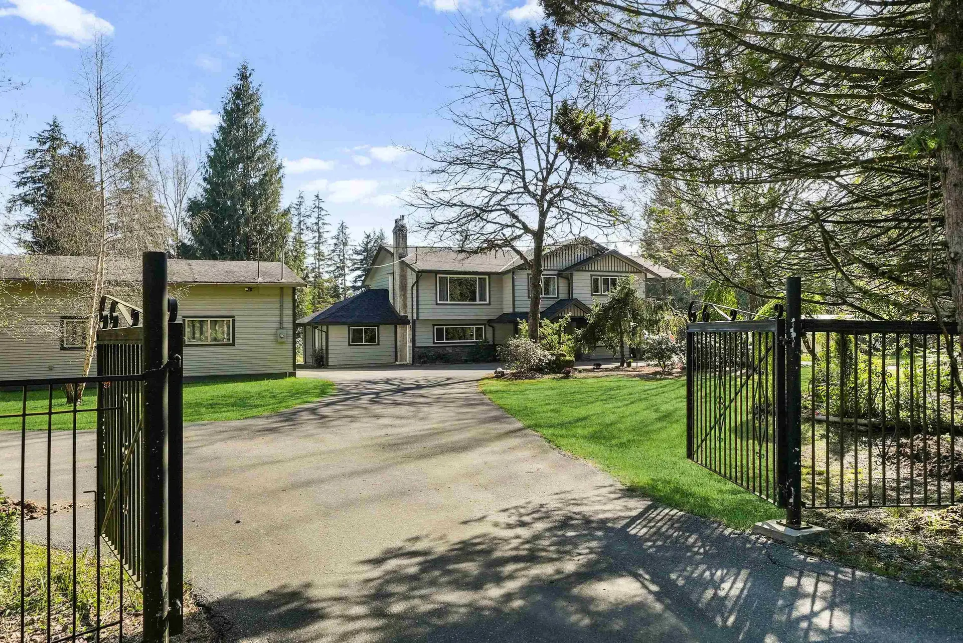 Property at 27924 112 Street, Maple Ridge, BC