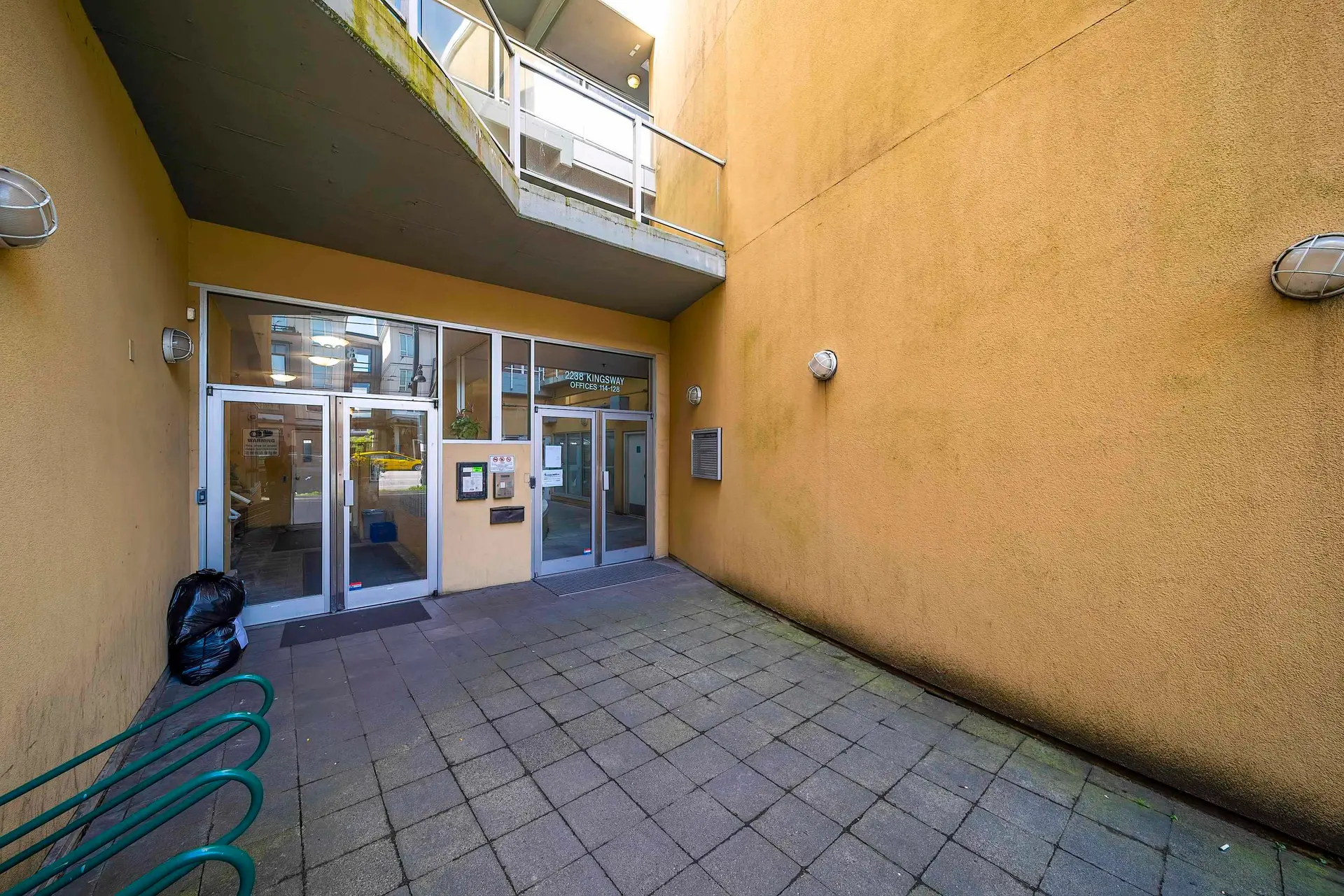 #416 2238 Kingsway - Image 3