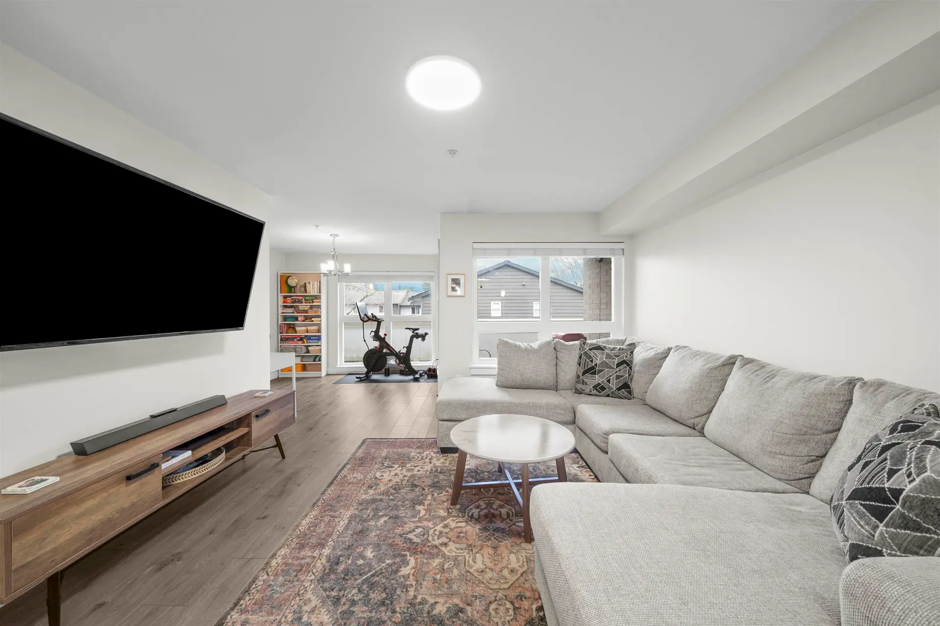 #109 4815 55b Street - Image 6