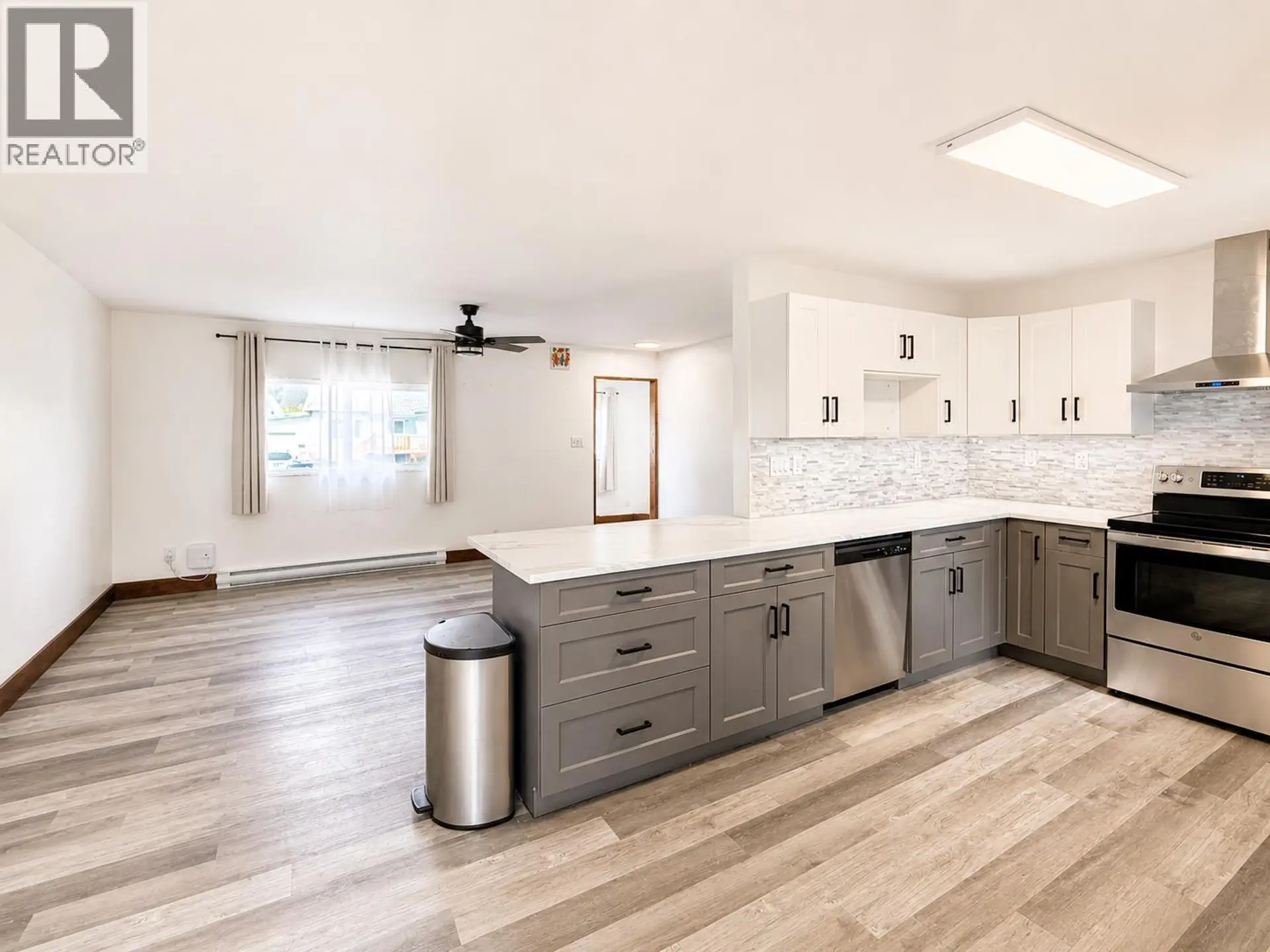 47 LILLOOET CRESCENT - Image 4
