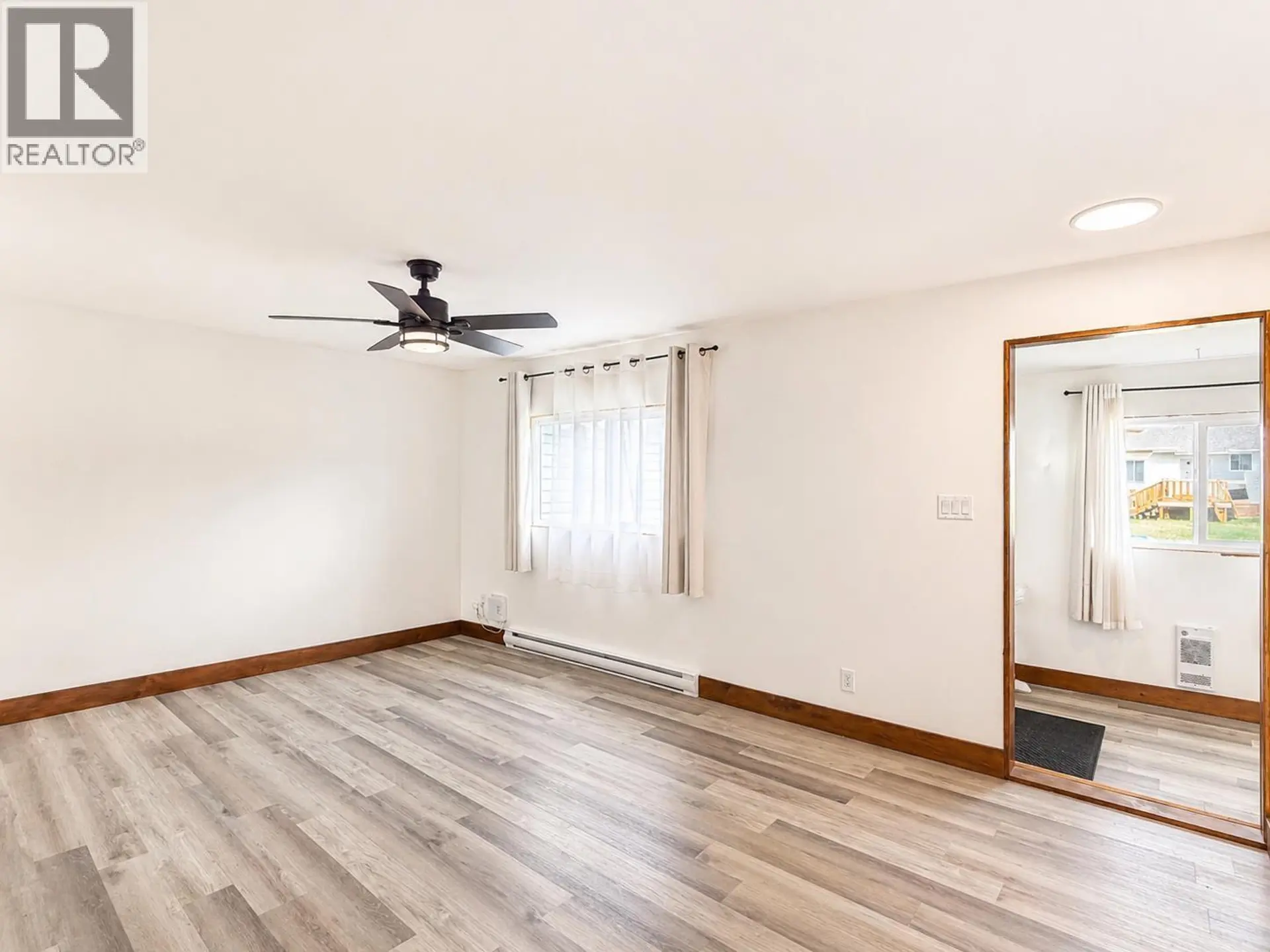 47 LILLOOET CRESCENT - Image 5