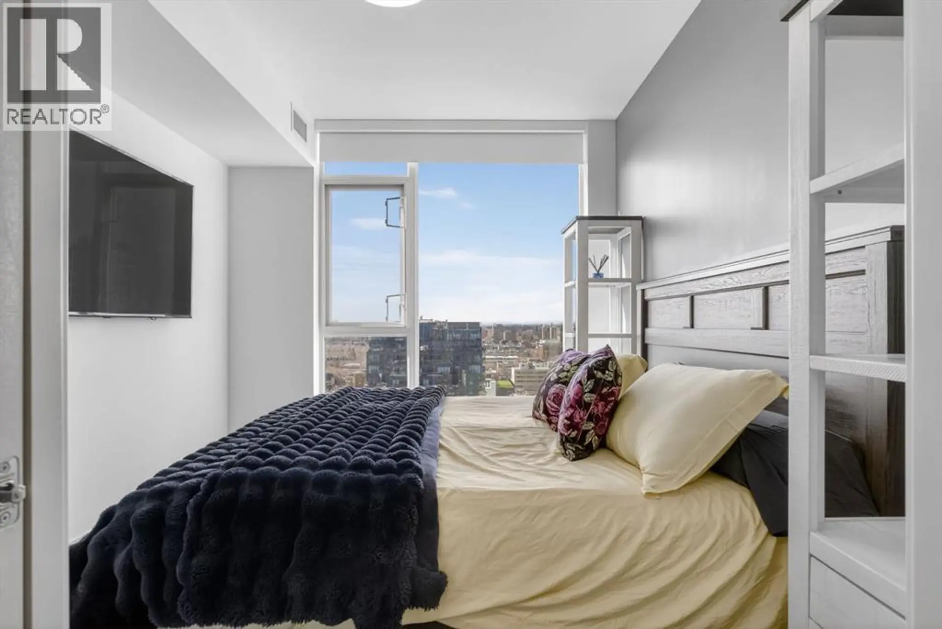 #1907 310 12 Avenue SW - Image 13