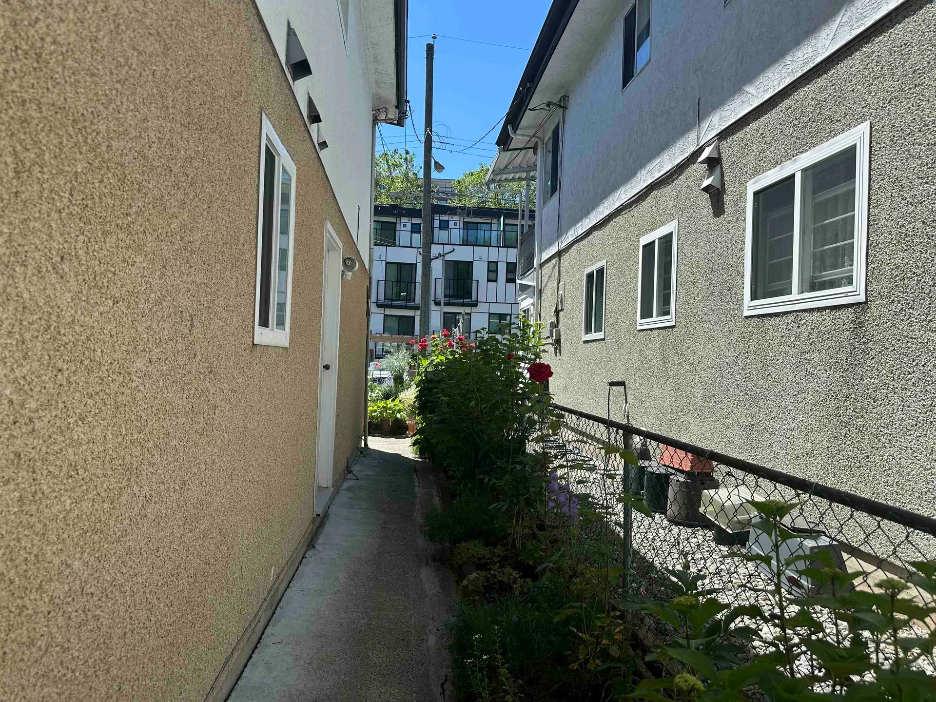 2698 Ward Street - Image 4