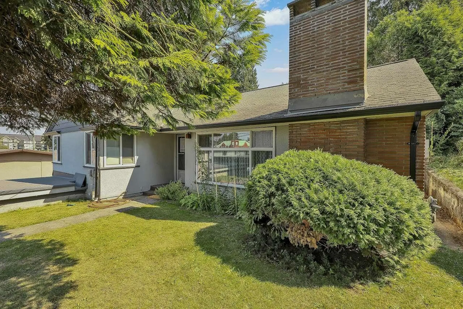Property at 2374 Hillside Drive, Abbotsford, BC