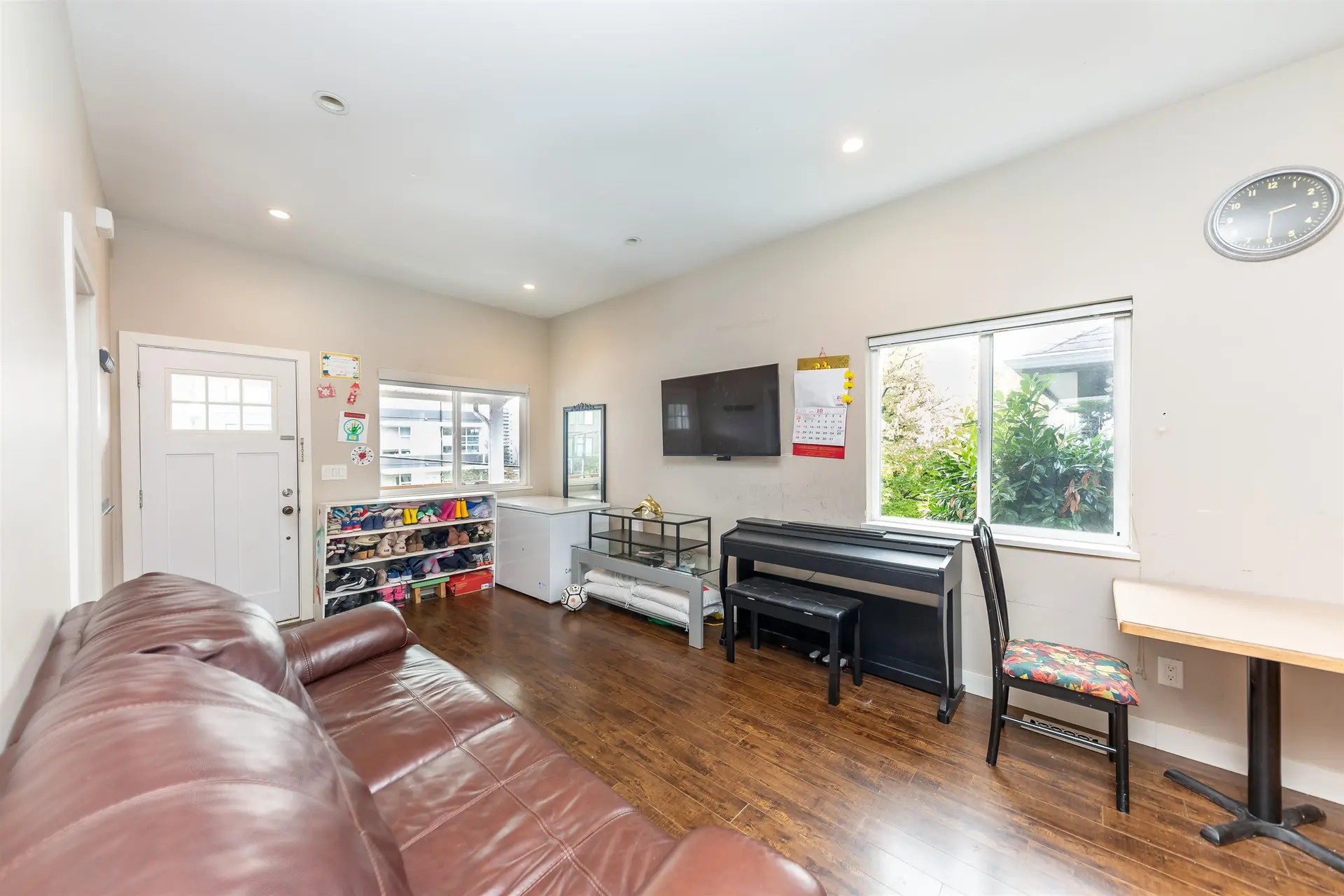 1011 Auckland Street - Image 4