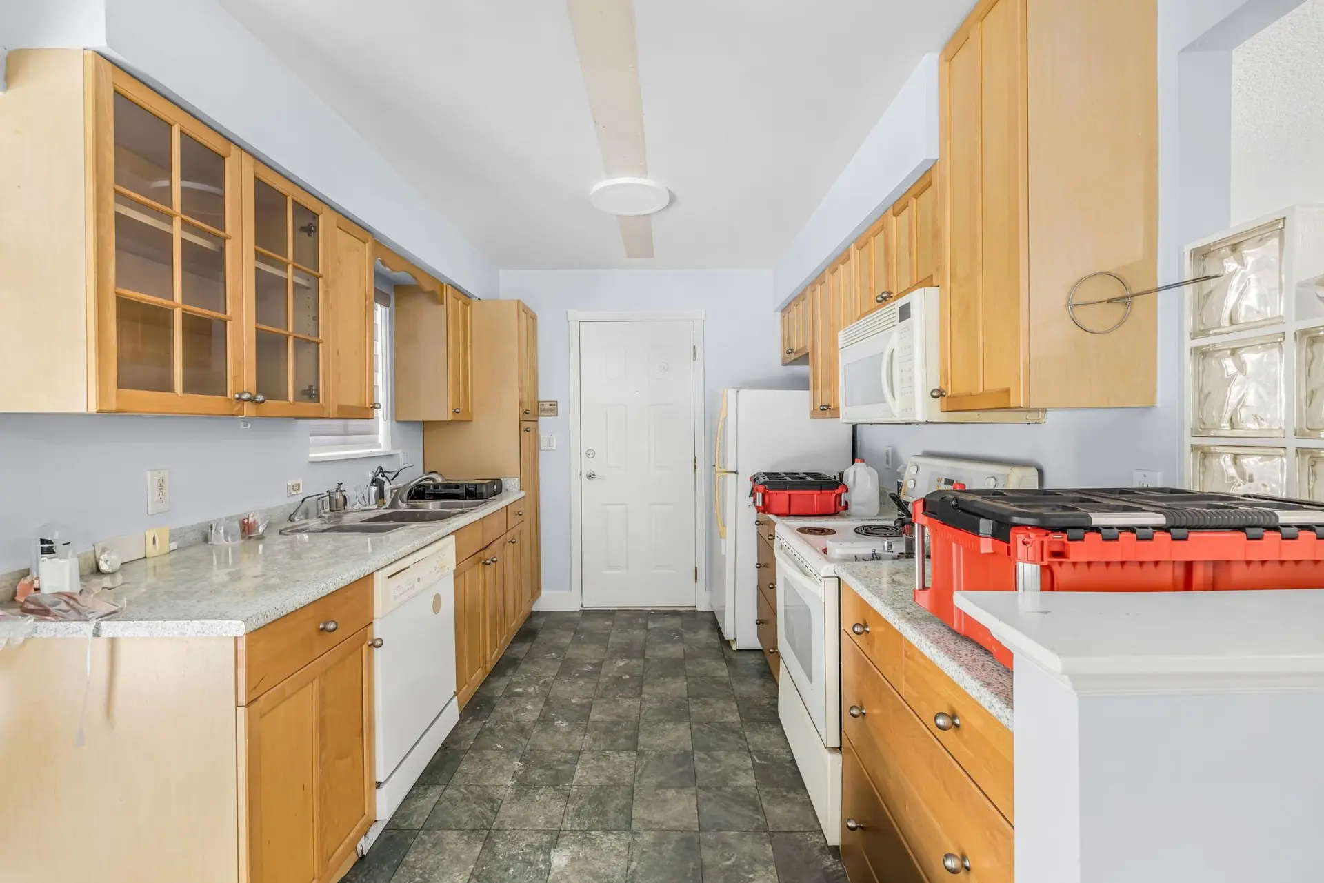 11377 77 Avenue - Image 9