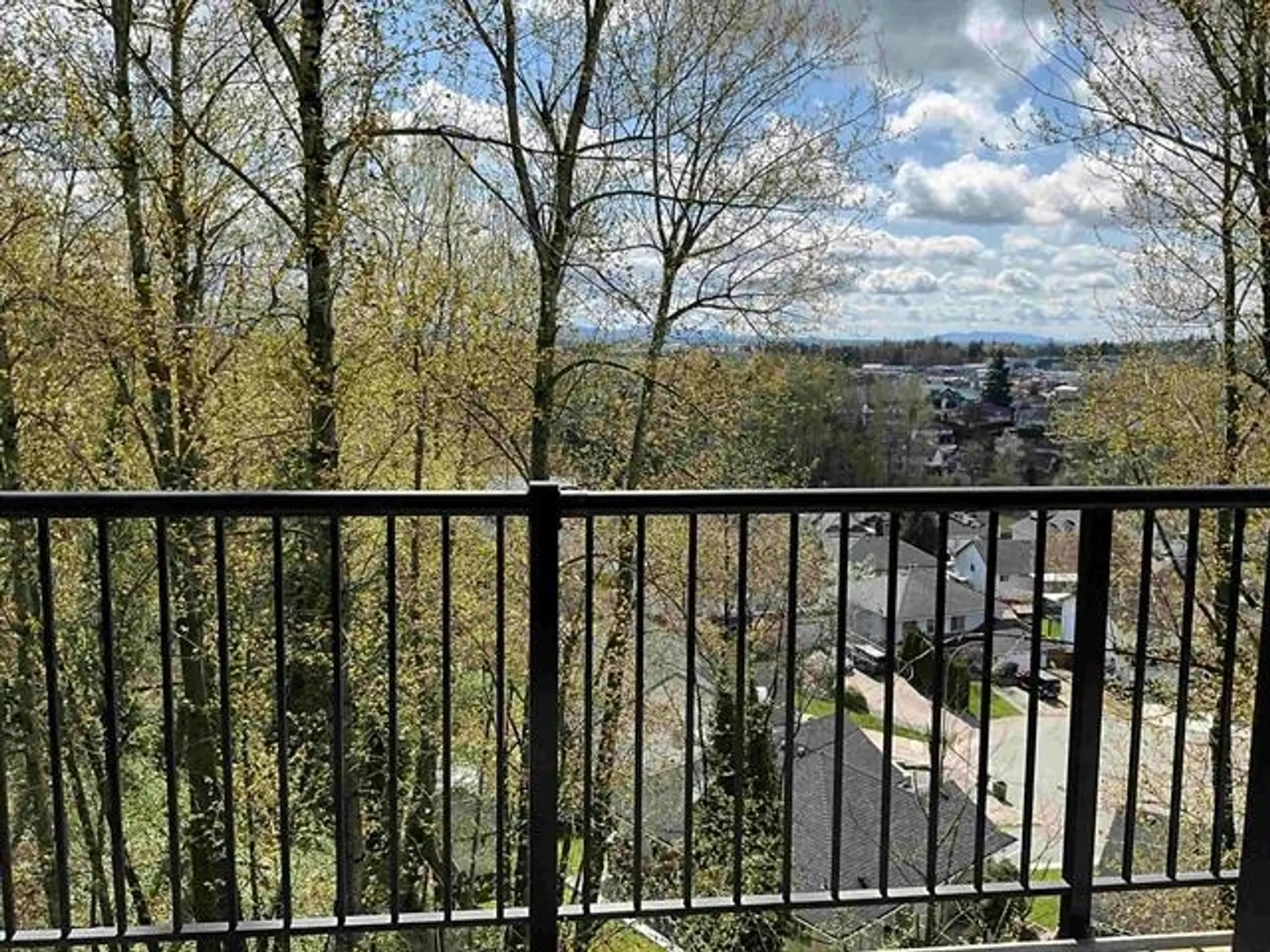 30914 Upper Maclure Road - Image 12