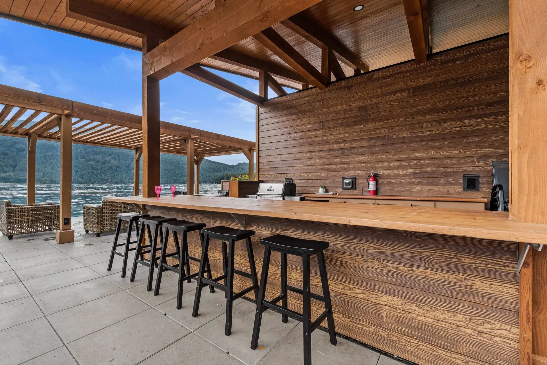 #102 3175 Columbia Valley Road - Image 12