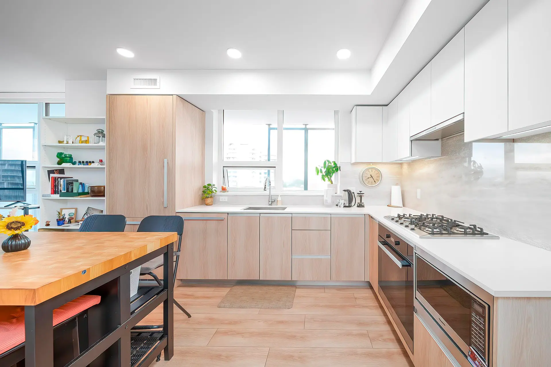 Property at #909 6633 Buswell Street, Richmond, BC